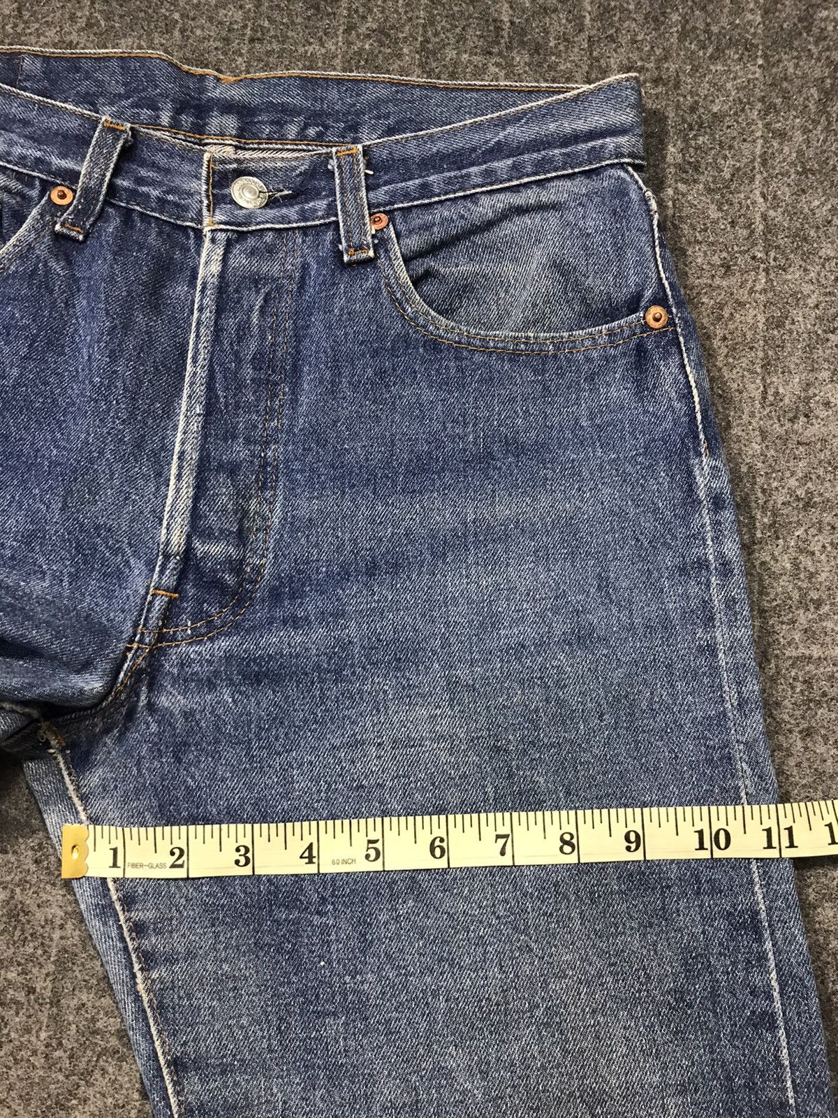 Levi's 90s Levi’s Strauss & Co Lot 501 Buttonfly Regular Fits Size US 30 / EU 46 - 13 Thumbnail