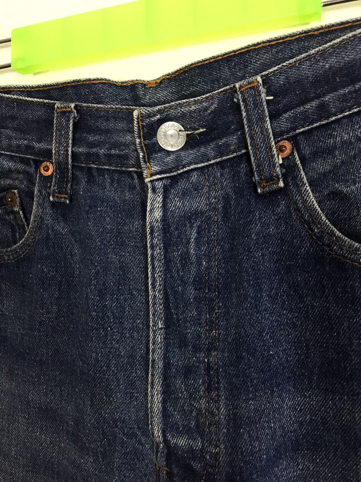 Levi's 90s Levi’s Strauss & Co Lot 501 Buttonfly Regular Fits Size US 30 / EU 46 - 5 Thumbnail