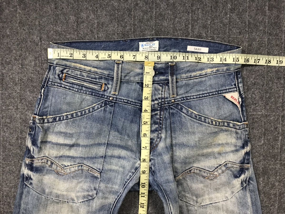 Replay Replay R81 Asolo Italy Distressed Denim Jeans Buttonfly Size US 31 - 14 Thumbnail