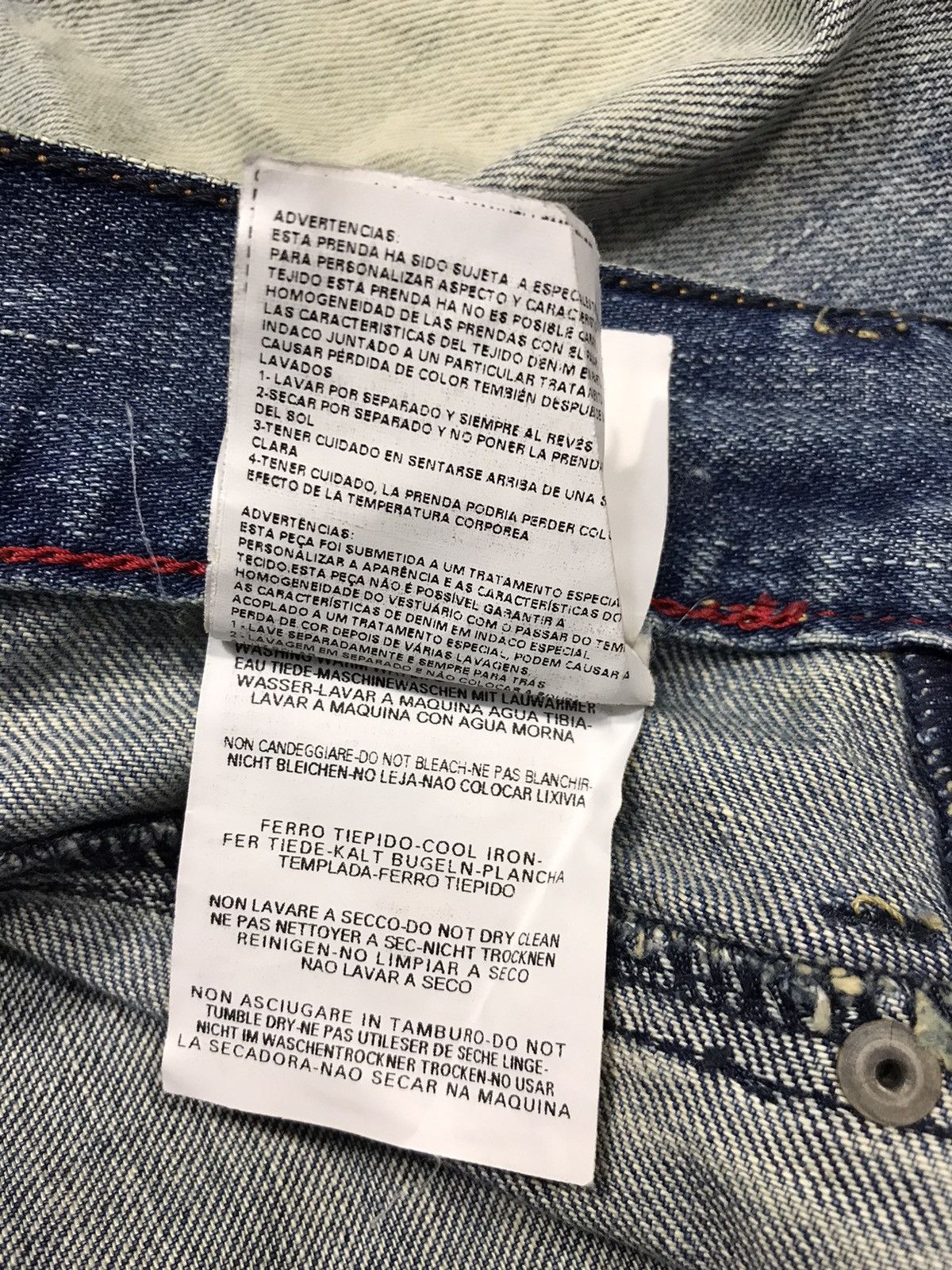 Replay Replay R81 Asolo Italy Distressed Denim Jeans Buttonfly Size US 31 - 12 Thumbnail