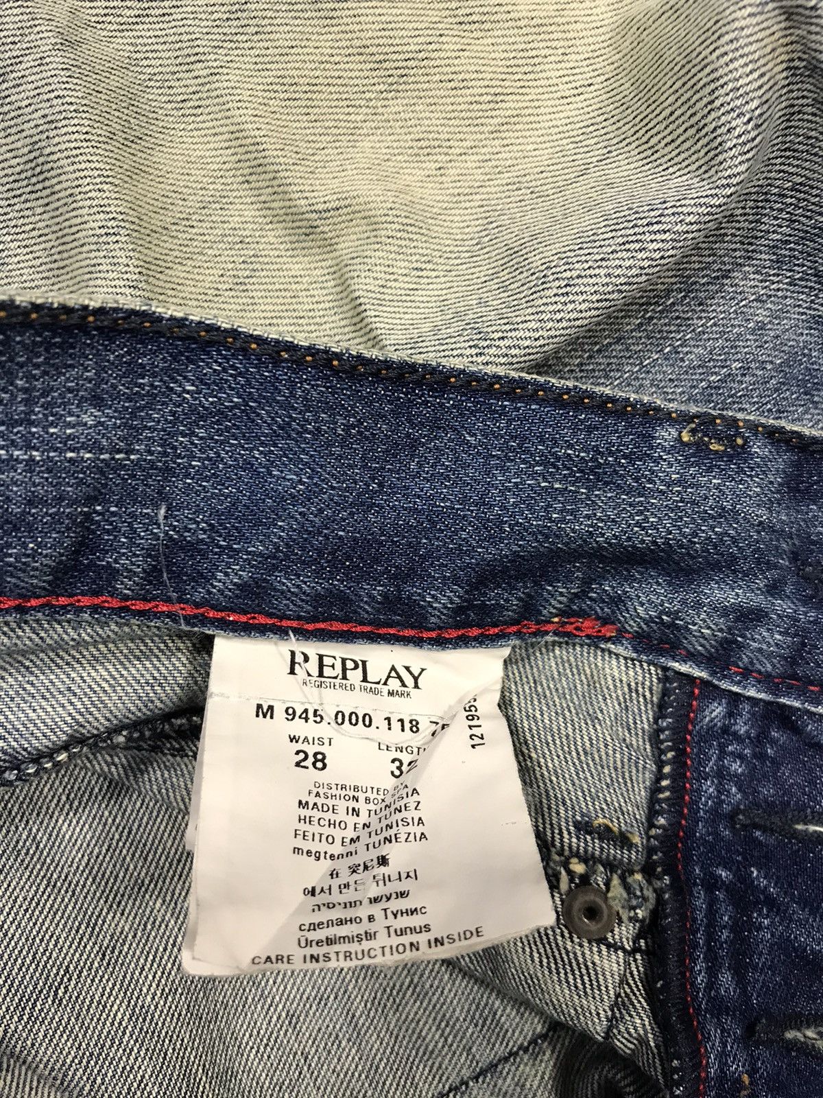 Replay Replay R81 Asolo Italy Distressed Denim Jeans Buttonfly Size US 31 - 10 Thumbnail