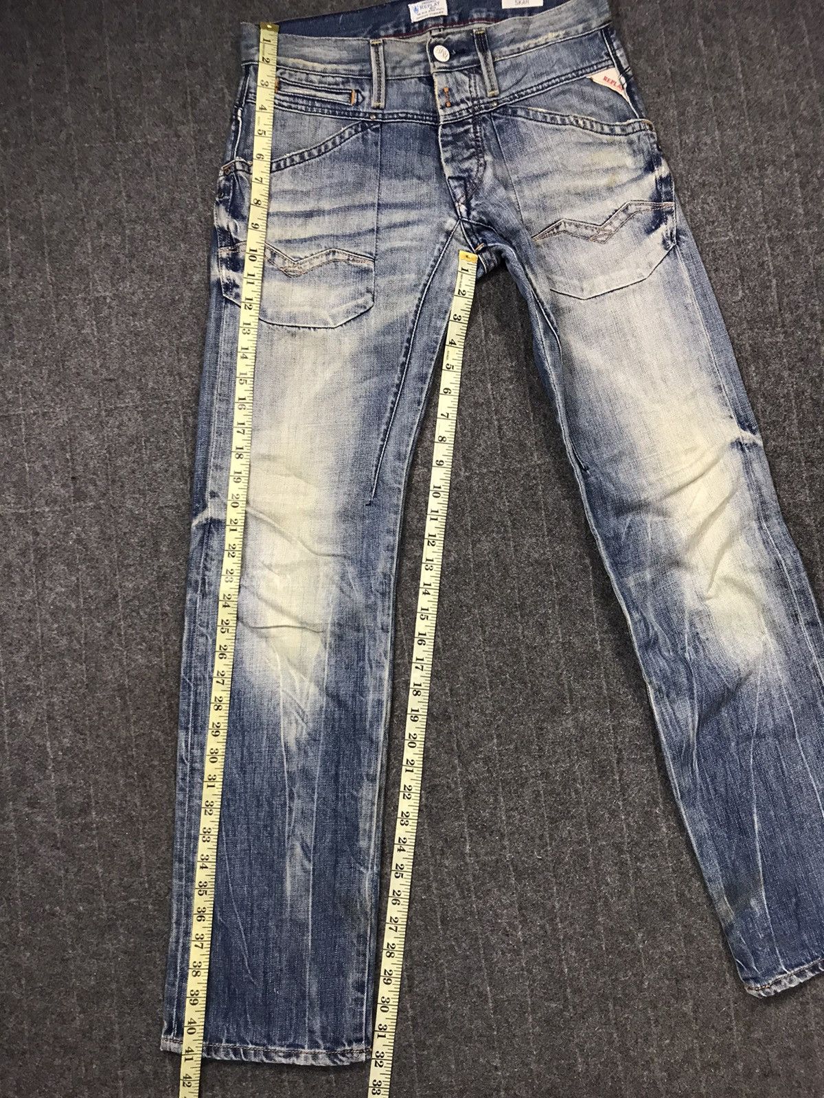 Replay Replay R81 Asolo Italy Distressed Denim Jeans Buttonfly Size US 31 - 15 Thumbnail