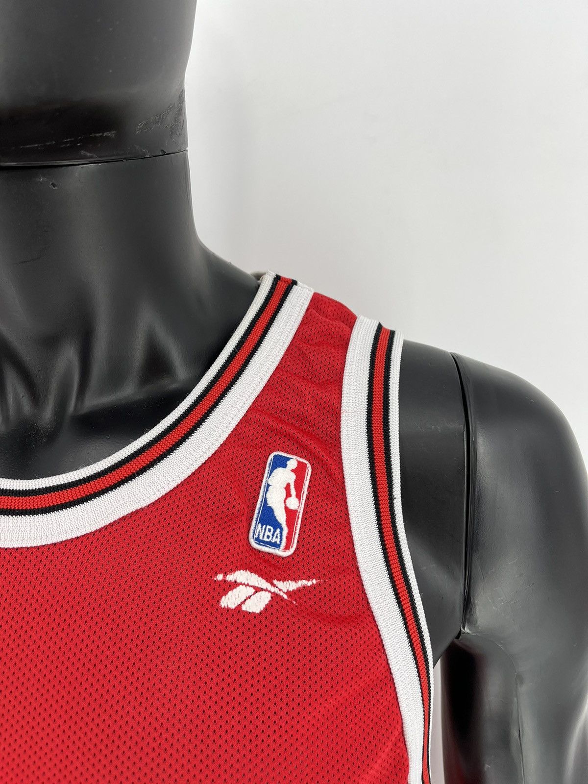 NBA Rare Vintage Reebok NBA Chicago Bulls jordan Basketball Size US M / EU 48-50 / 2 - 6 Thumbnail