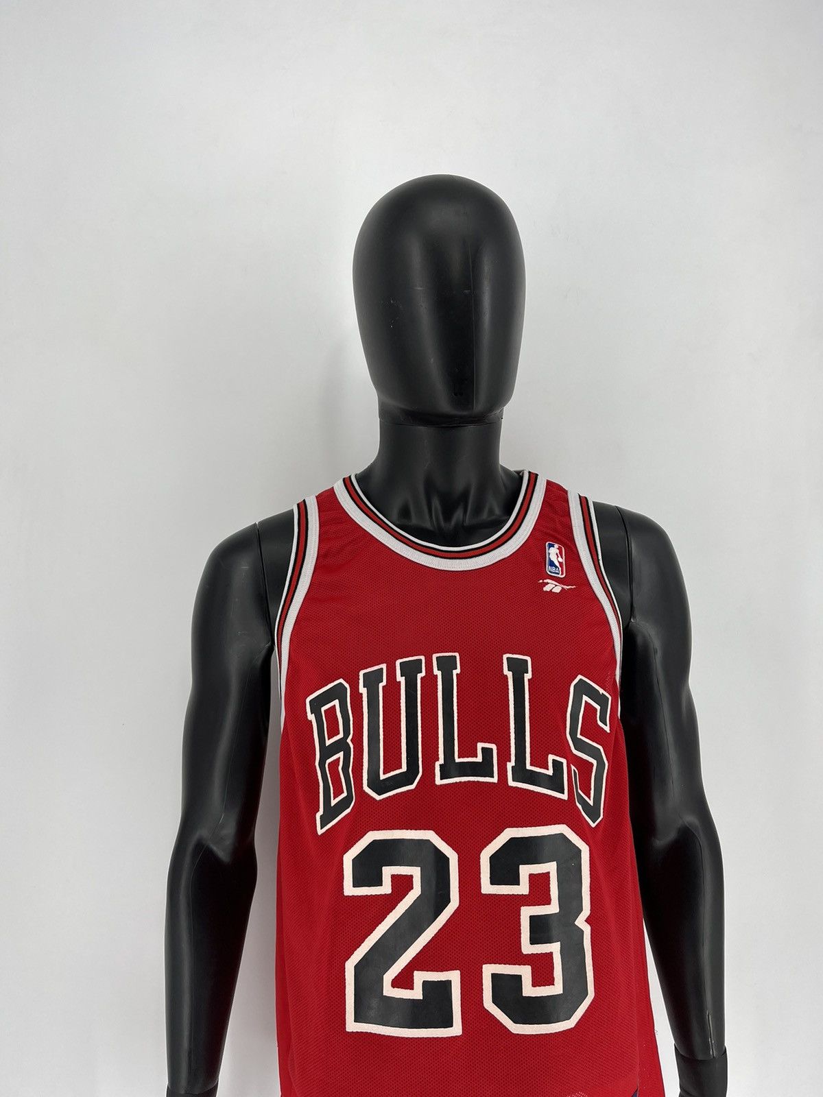 NBA Rare Vintage Reebok NBA Chicago Bulls jordan Basketball Size US M / EU 48-50 / 2 - 3 Thumbnail