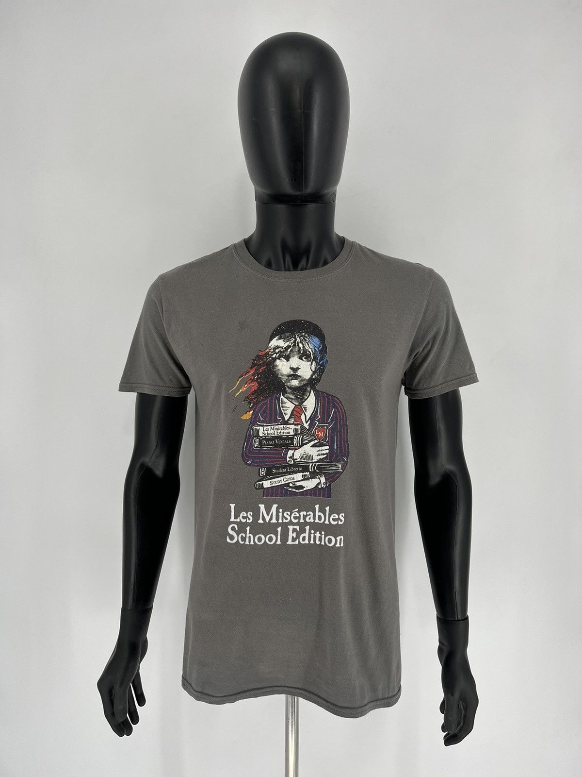 Vintage Vinage Y2K Les Miserables School Edition Size US M / EU 48-50 / 2 - 2 Thumbnail