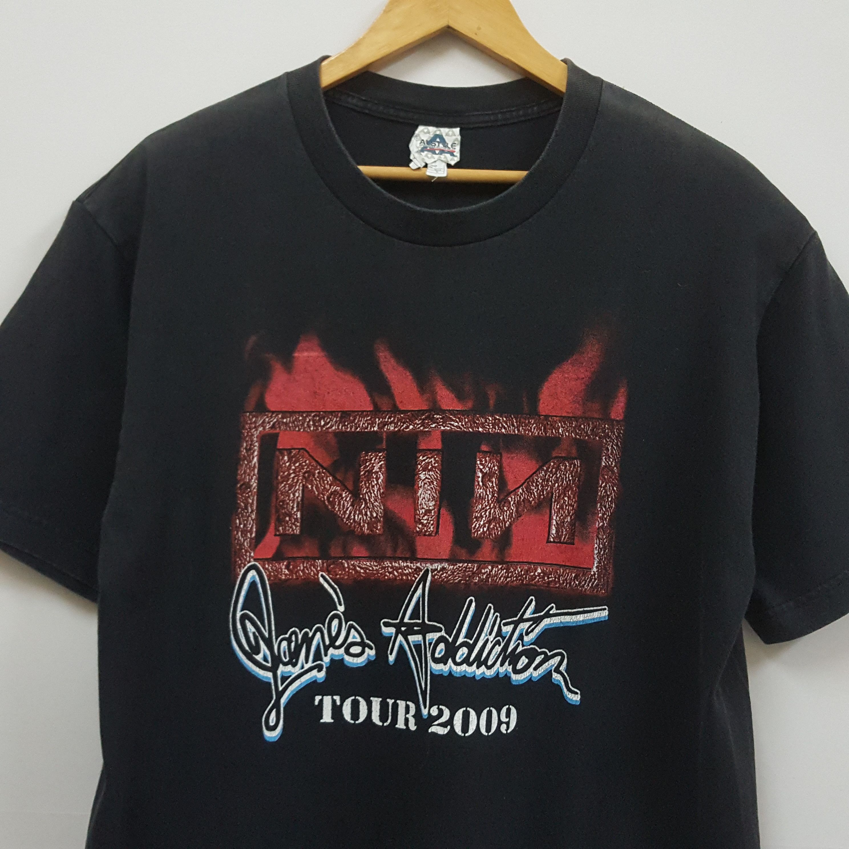 Band Tees × Vintage Vintage Nine Inch Nails American rock band tour t-shirt cp1 Size US L / EU 52-54 / 3 - 3 Thumbnail