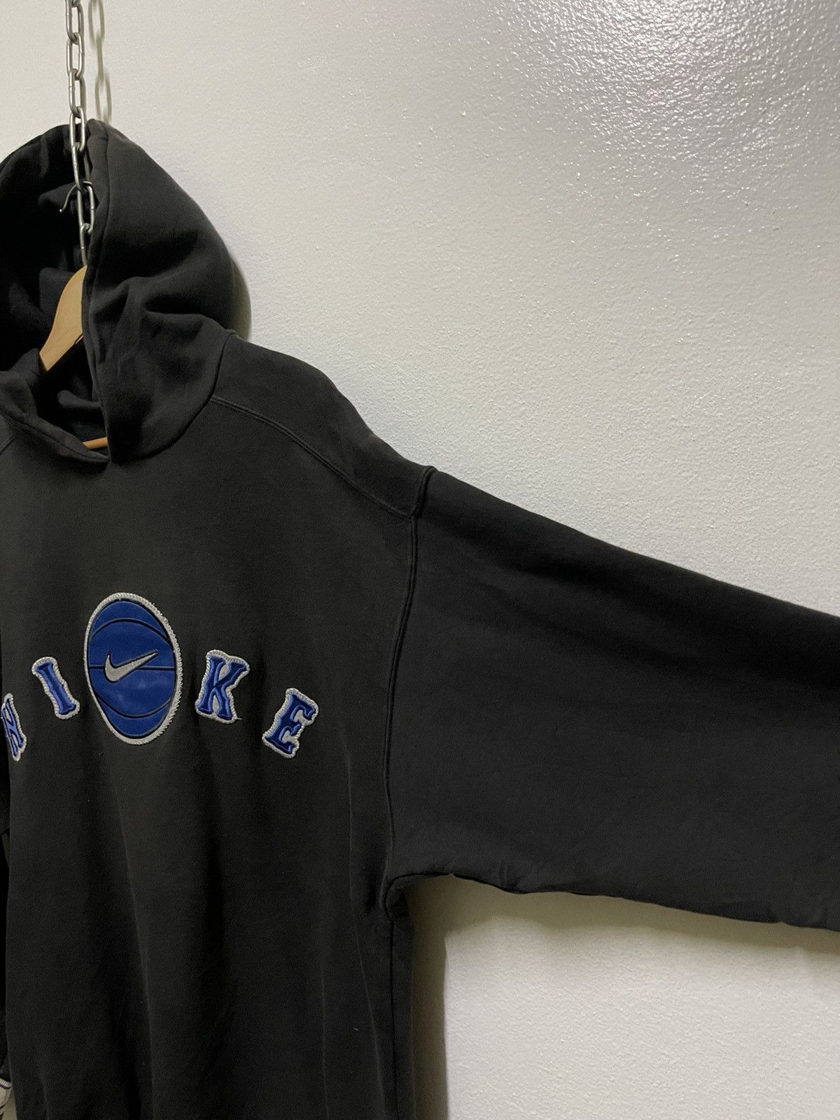 Nike Vintage Rare Nike Sweatshirt Hoodie Center Swoosh Size US L / EU 52-54 / 3 - 7 Thumbnail