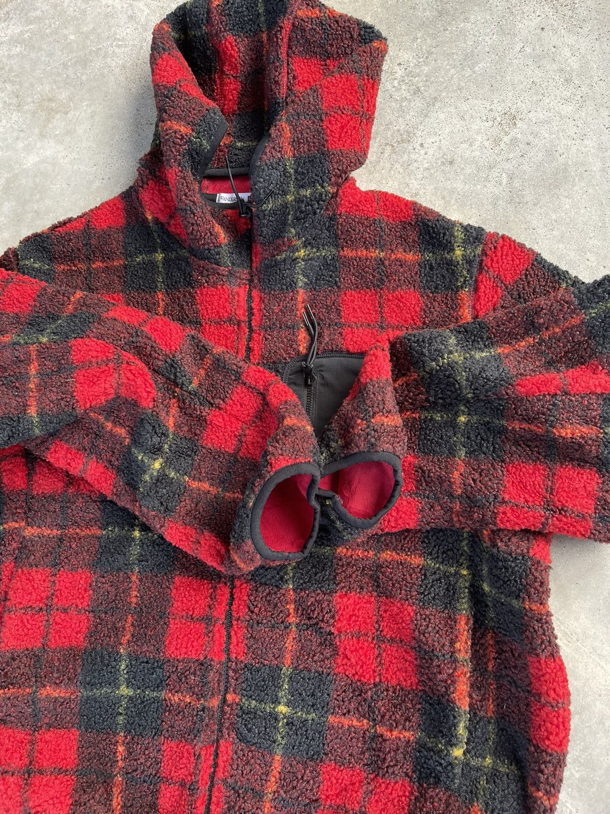 JW Anderson × Uniqlo J.W. Anderson X uniqlo plaid bulky fleece hooded jacket Size US XL / EU 56 / 4 - 7 Thumbnail