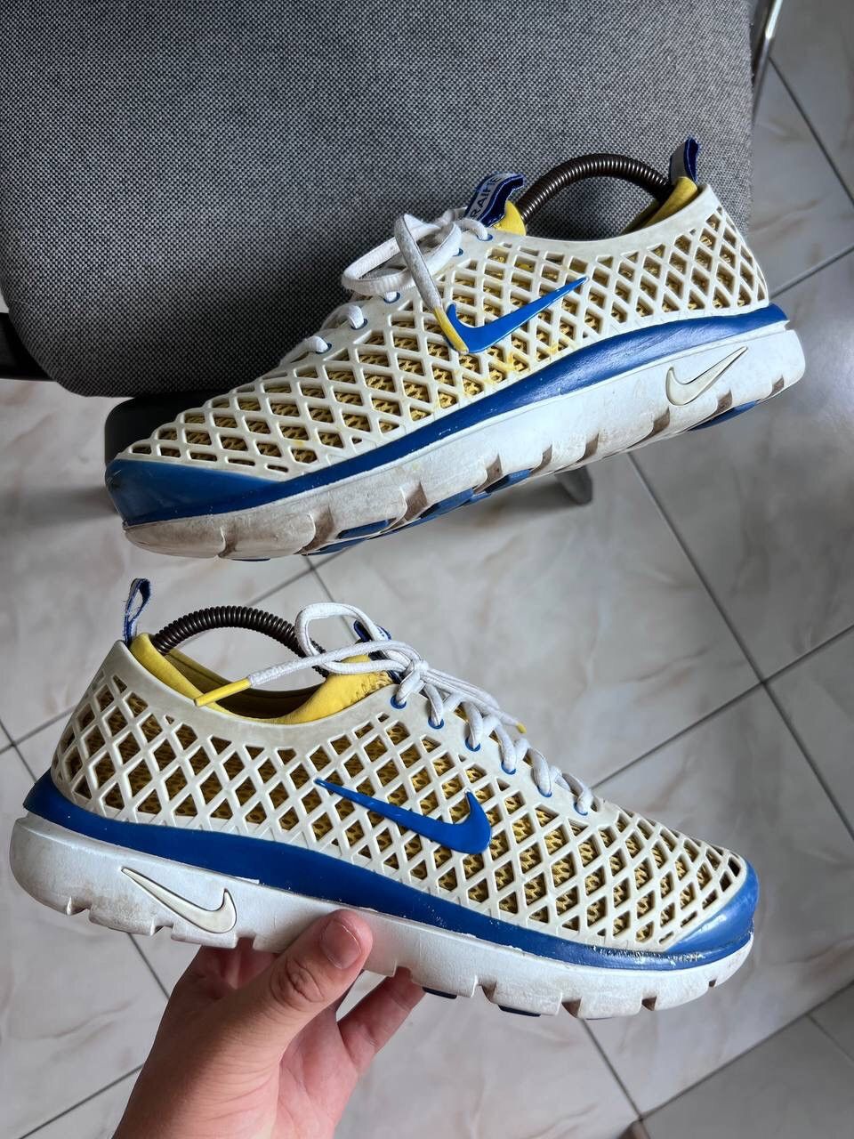 Nike 00s Nike Rejuven8 Ukraine 🇺🇦 sneaker VERY RARE ITEM