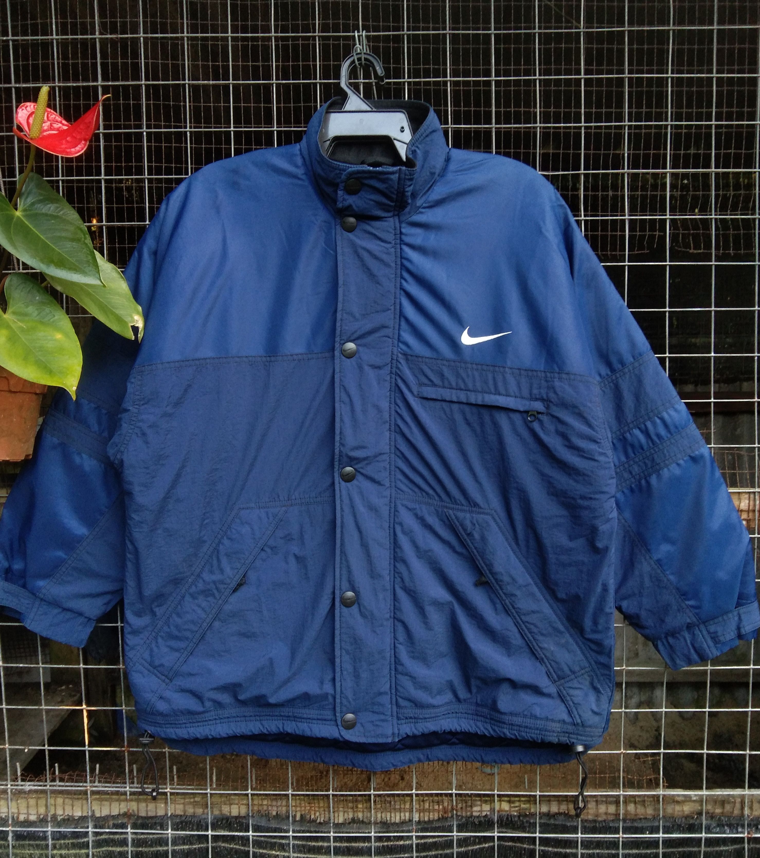 Nike VINTAGE NIKE MEN'S JACKET Size US L / EU 52-54 / 3 - 2 Thumbnail