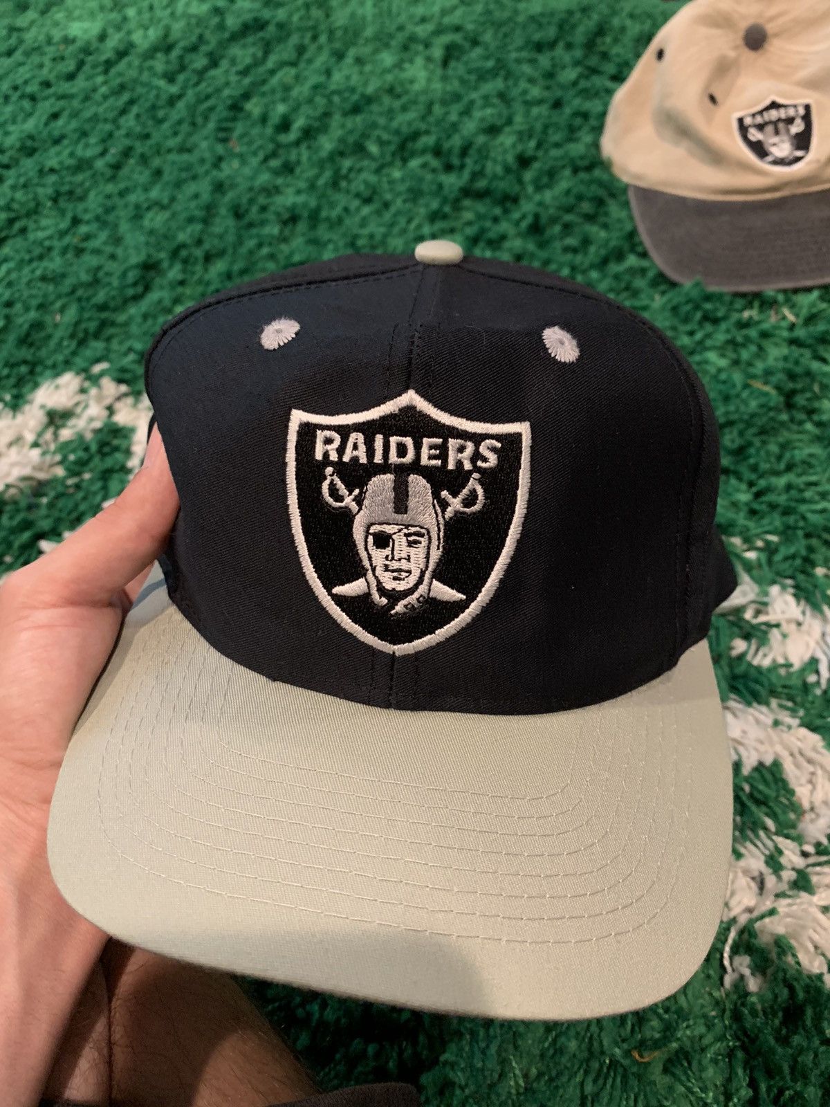 Oakland Raiders Logo 7 Snapback – Vintage Strains