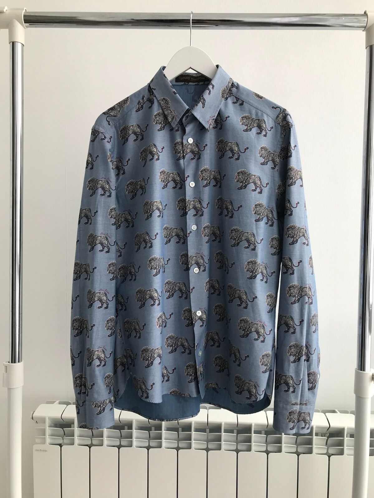 Louis Vuitton Men's Silk Chapman Giraffe Short Sleeve Shirt