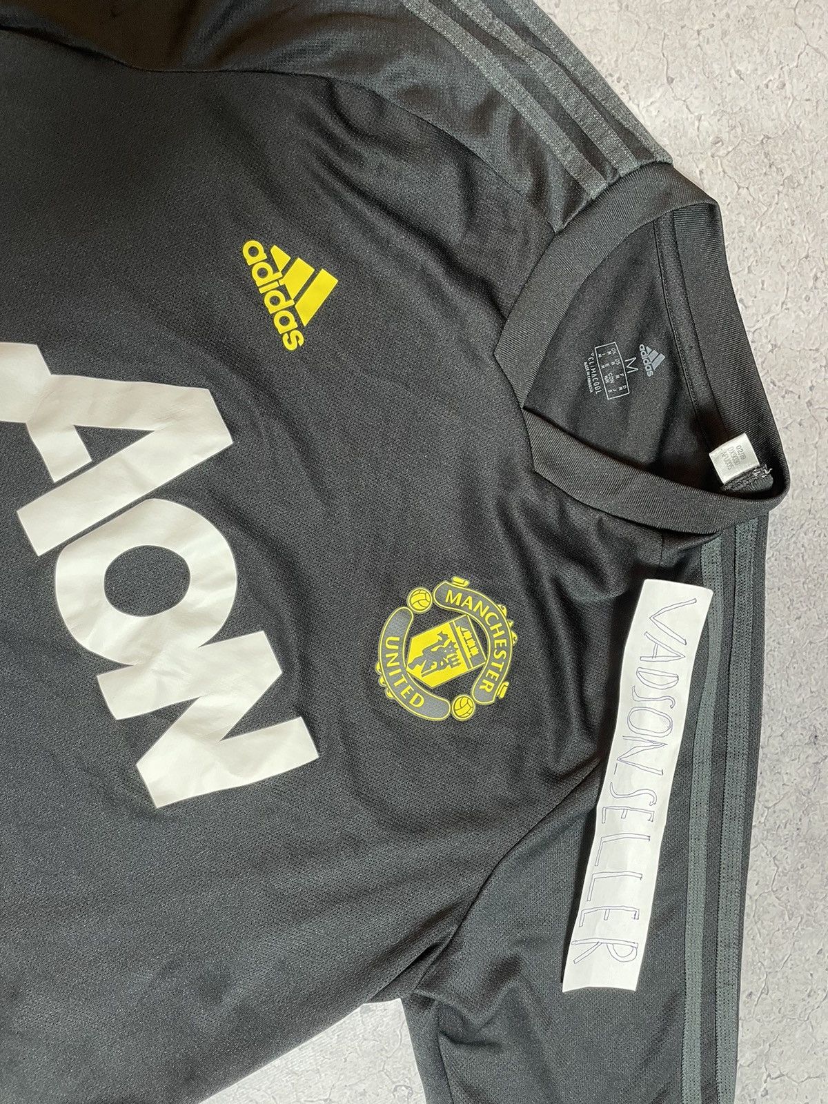 Adidas Soccer jersey Manchester United Adidas season 2019 Size US M / EU 48-50 / 2 - 11 Thumbnail