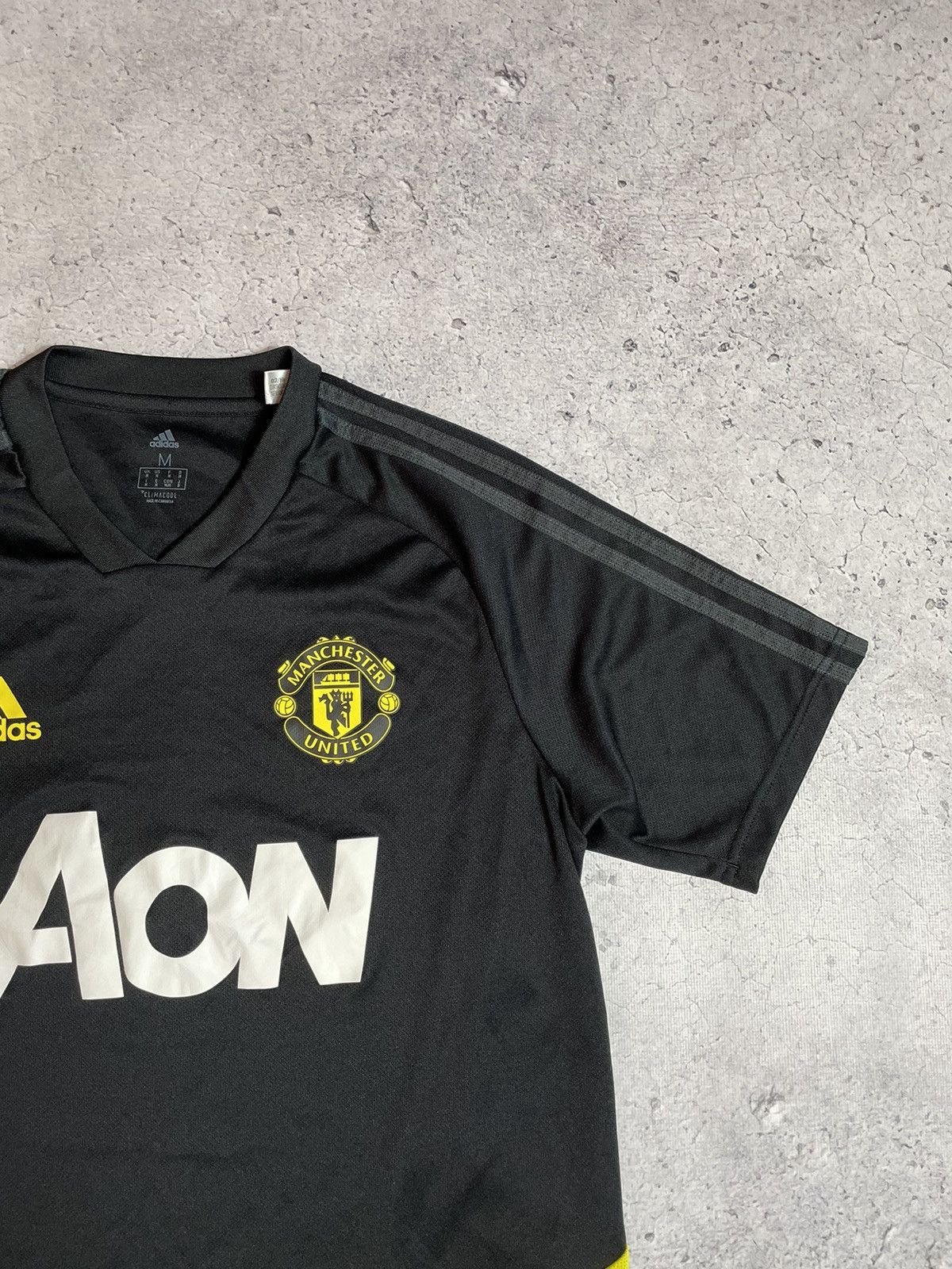 Adidas Soccer jersey Manchester United Adidas season 2019 Size US M / EU 48-50 / 2 - 4 Thumbnail