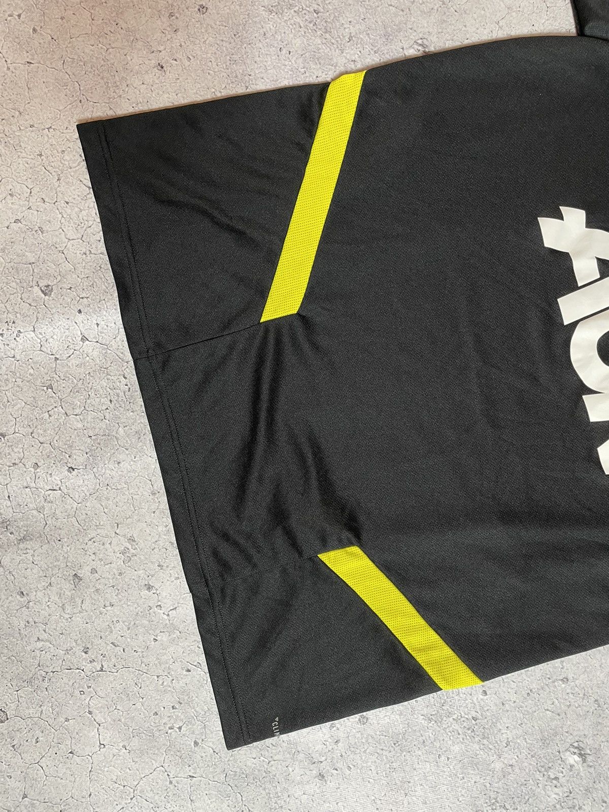 Adidas Soccer jersey Manchester United Adidas season 2019 Size US M / EU 48-50 / 2 - 5 Thumbnail