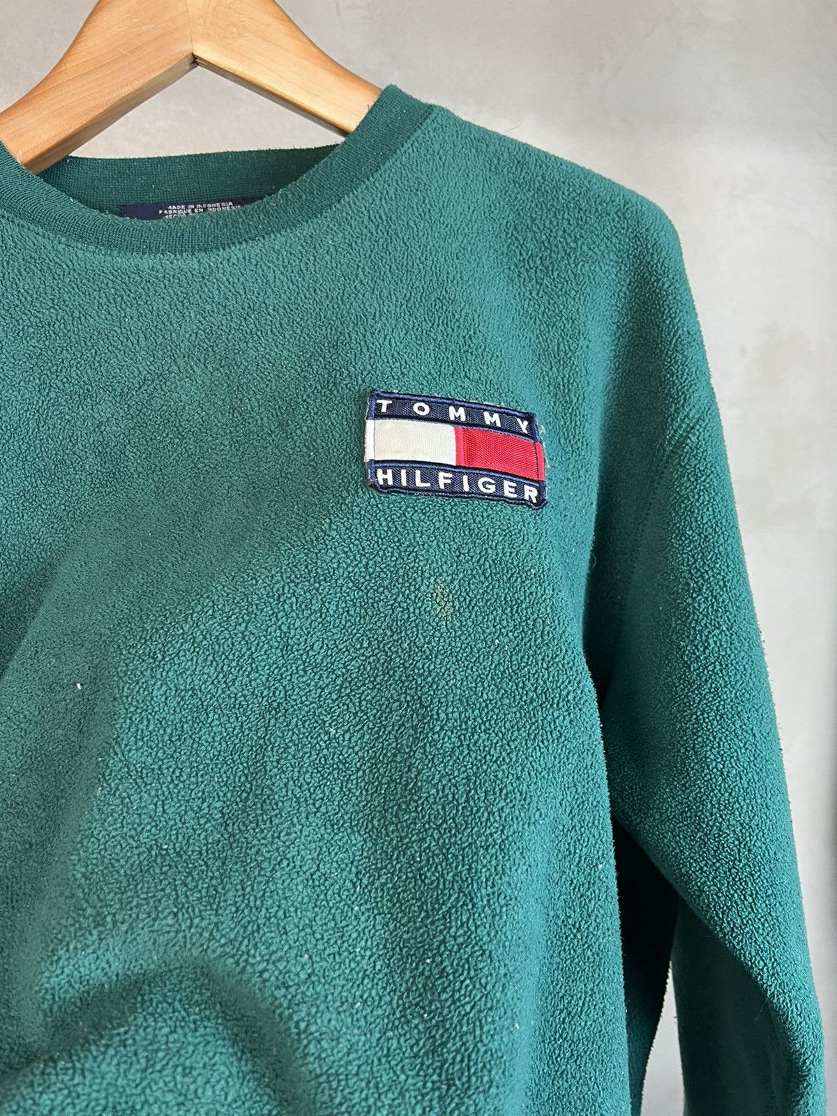 Tommy Hilfiger × Tommy Jeans × Vintage •Free shipping• Vintage Tommy Hilfiger Fleece Sweatshirt Size US XL / EU 56 / 4 - 6 Thumbnail