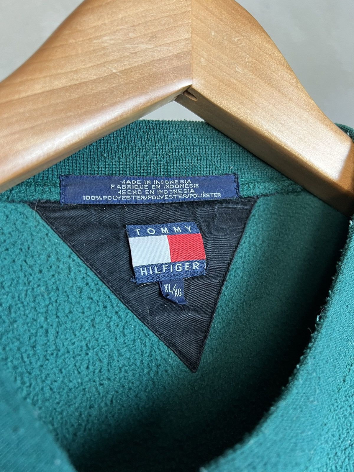 Tommy Hilfiger × Tommy Jeans × Vintage •Free shipping• Vintage Tommy Hilfiger Fleece Sweatshirt Size US XL / EU 56 / 4 - 4 Thumbnail
