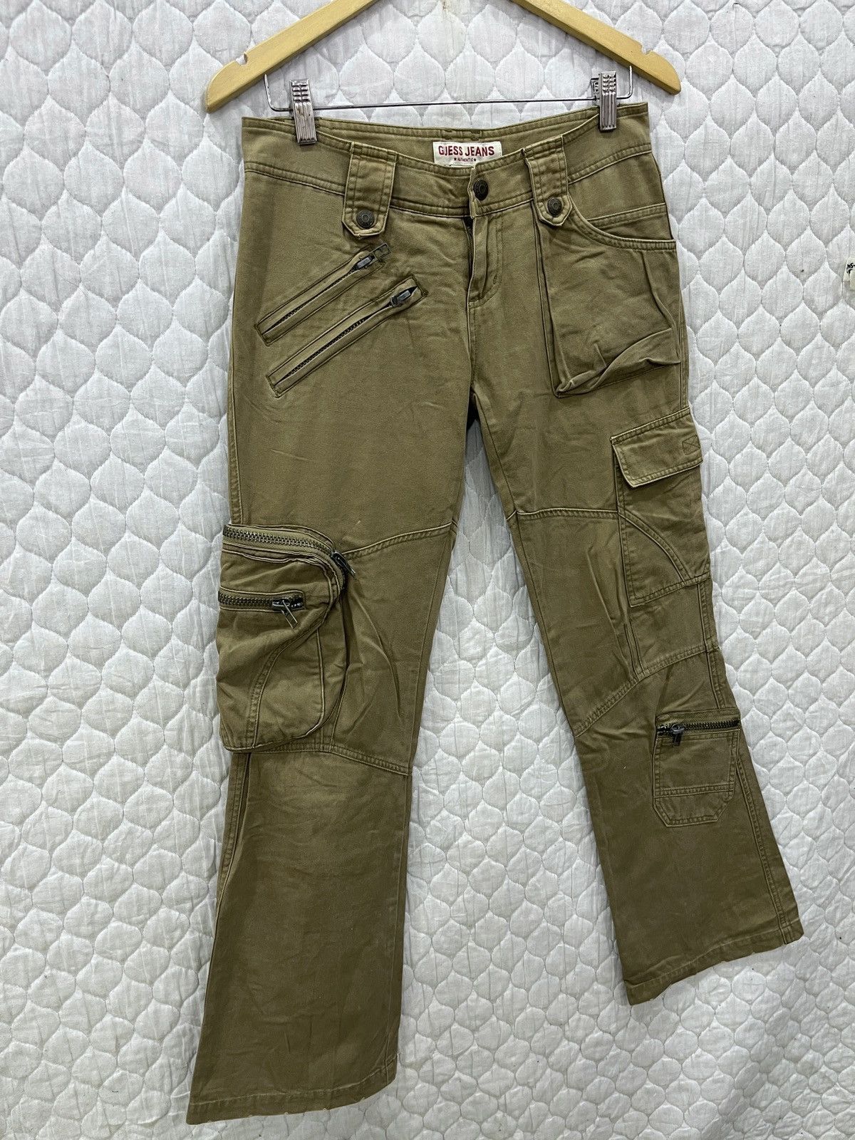 Guess × Hypebeast (Ttt). GUESS JEANS HYPEBEAST TACTICAL FLARE PANTS Size 30" / US 8 / IT 44 - 3 Thumbnail