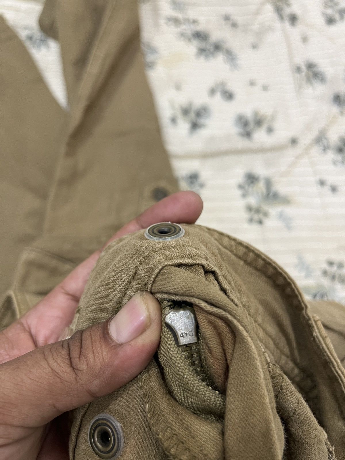 Guess × Hypebeast (Ttt). GUESS JEANS HYPEBEAST TACTICAL FLARE PANTS Size 30" / US 8 / IT 44 - 9 Thumbnail
