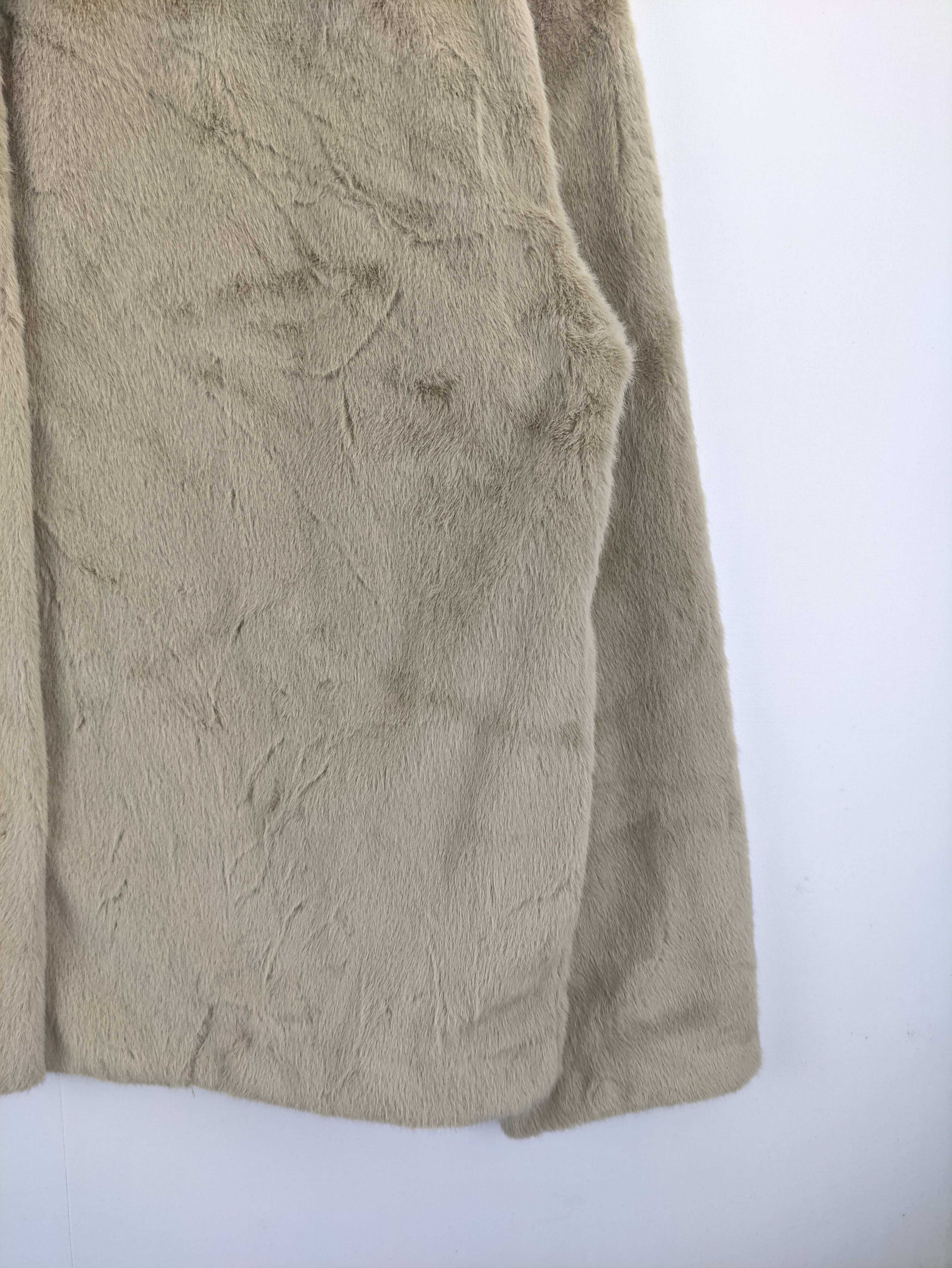 Japanese Brand Steals🔥Fraux Fur Cropped Cardigan by Uniqlo Size M / US 6-8 / IT 42-44 - 6 Thumbnail