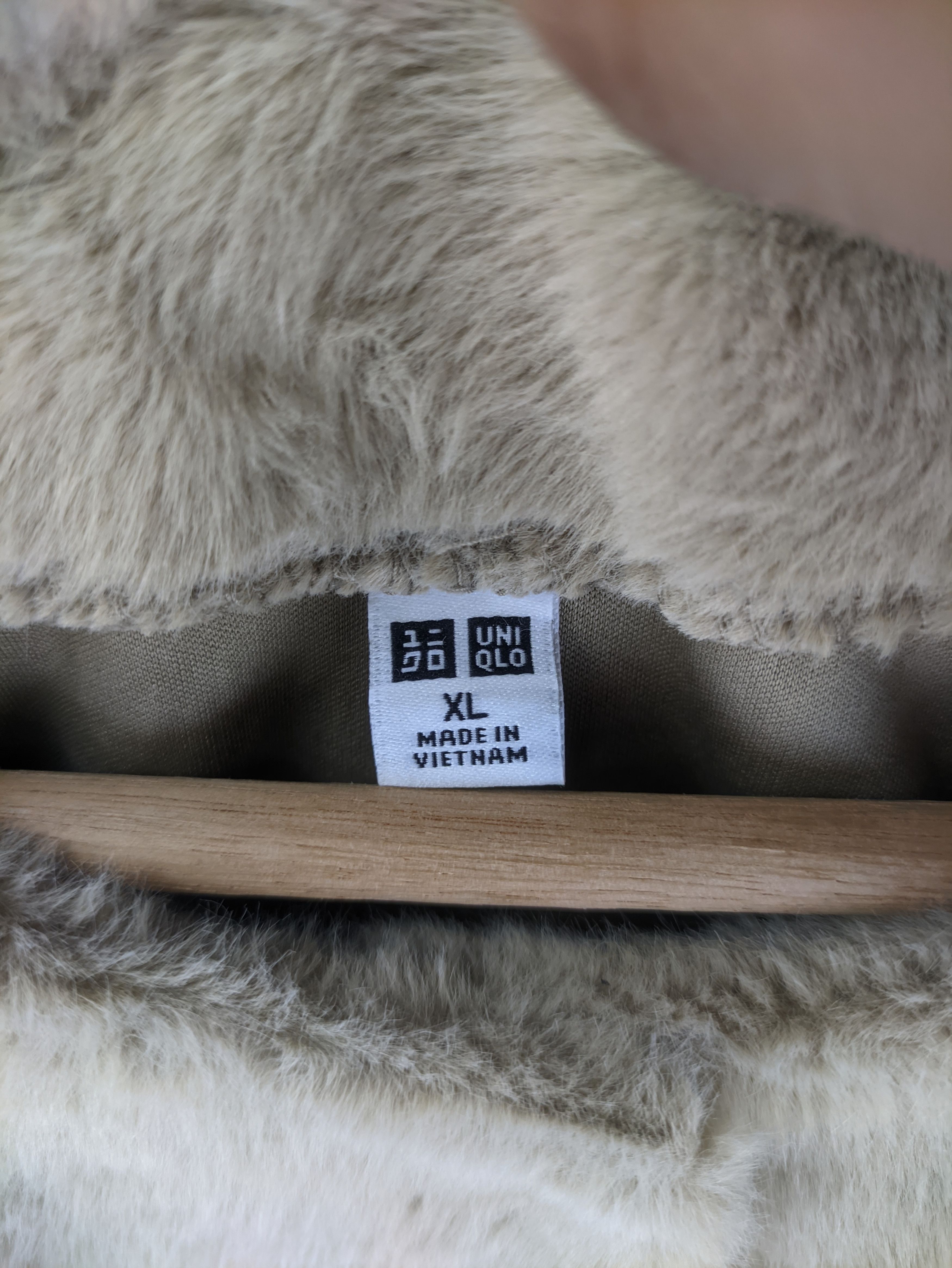Japanese Brand Steals🔥Fraux Fur Cropped Cardigan by Uniqlo Size M / US 6-8 / IT 42-44 - 3 Thumbnail