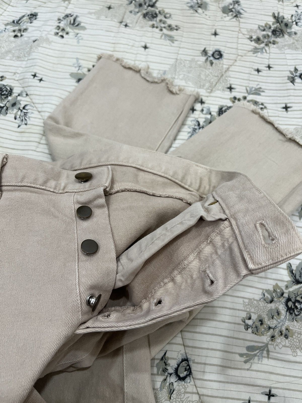 Issey Miyake (Fff). ISSEY MIYAKE PLEATS (T) HYPEBEAST ELASTIC PANTS Size 28" / US 6 / IT 42 - 12 Thumbnail