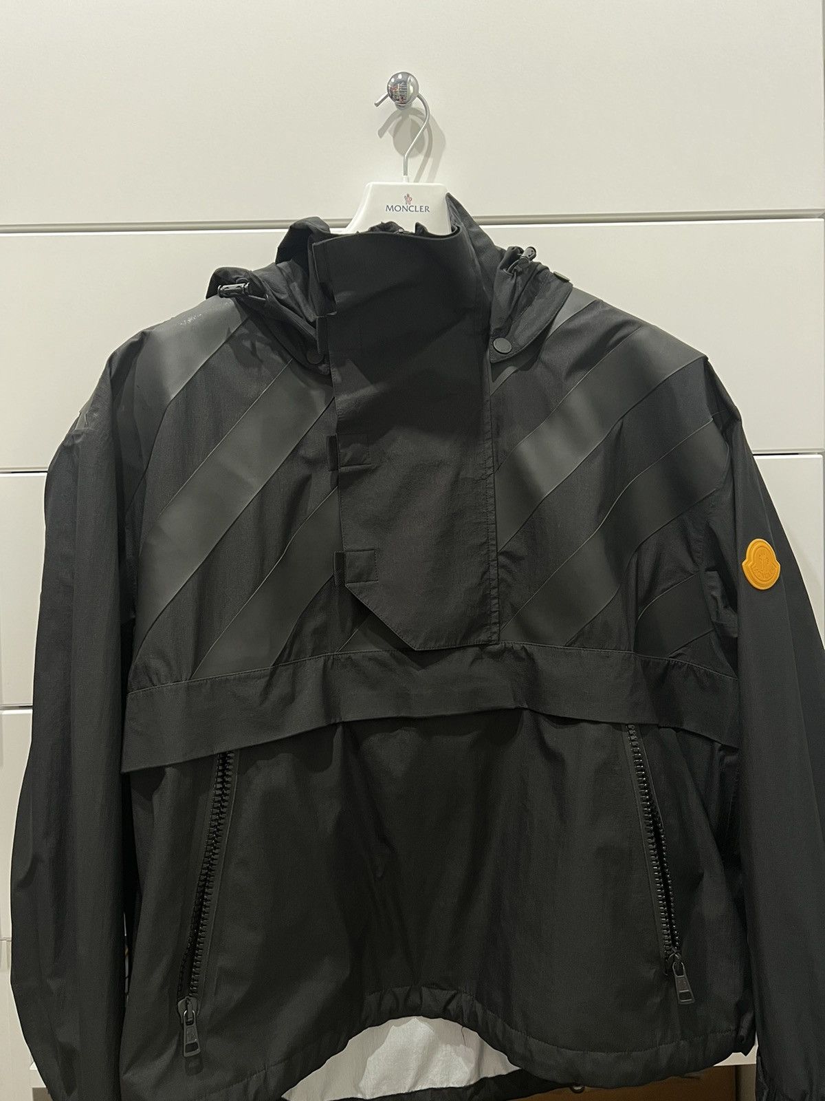 Moncler x shop off white jacke