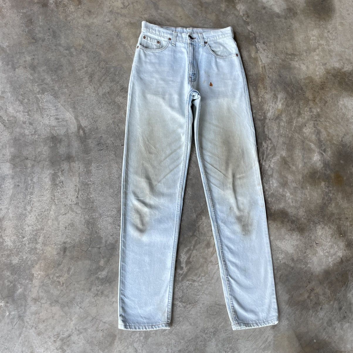 Levi's Vintage Clothing Vintage Levi’s Made In USA Rusty Dirty Jeans Pants W28 Size US 28 / EU 44 - 2 Thumbnail