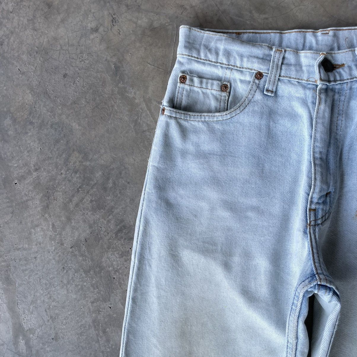 Levi's Vintage Clothing Vintage Levi’s Made In USA Rusty Dirty Jeans Pants W28 Size US 28 / EU 44 - 4 Thumbnail