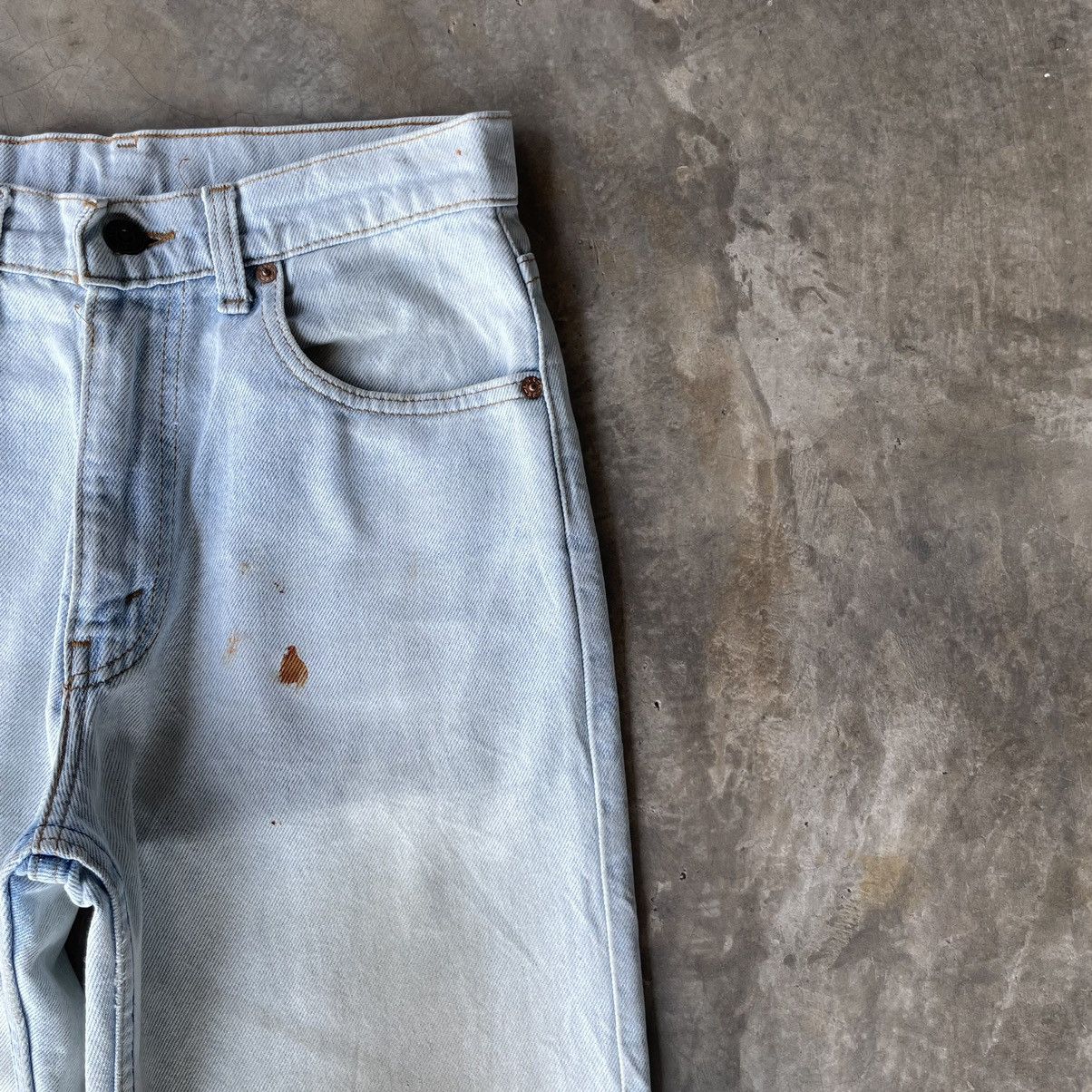 Levi's Vintage Clothing Vintage Levi’s Made In USA Rusty Dirty Jeans Pants W28 Size US 28 / EU 44 - 5 Thumbnail