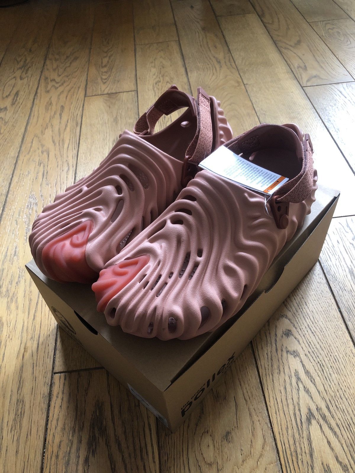 Crocs × Salehe Bembury Crocs X Salehe Bembury Size US 11 / EU 44 - 9 Thumbnail