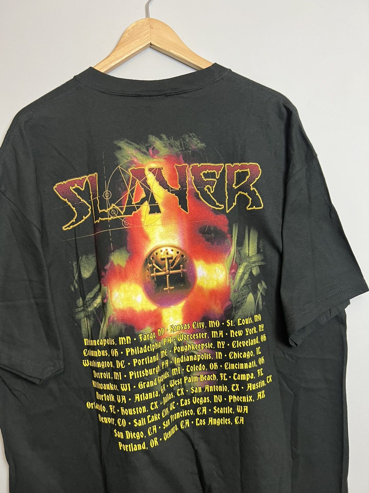 Band Tees Vintage Deadstock Slayer 2003 Tour Metal Band Tshirt Grail Size US XL / EU 56 / 4 - 4 Thumbnail