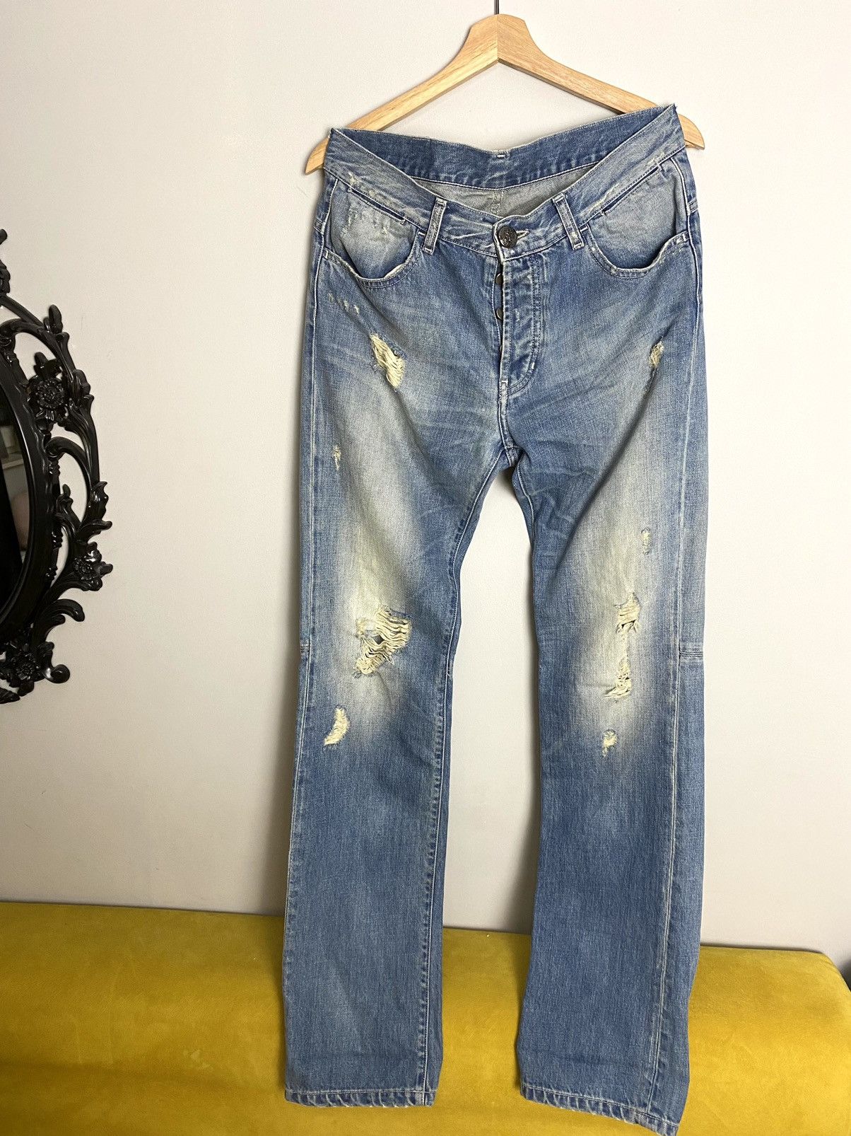 Faith Connexion Faith Connexion SLIM 6Pockets Avant Garde Distressed Denim Size US 33 - 3 Thumbnail