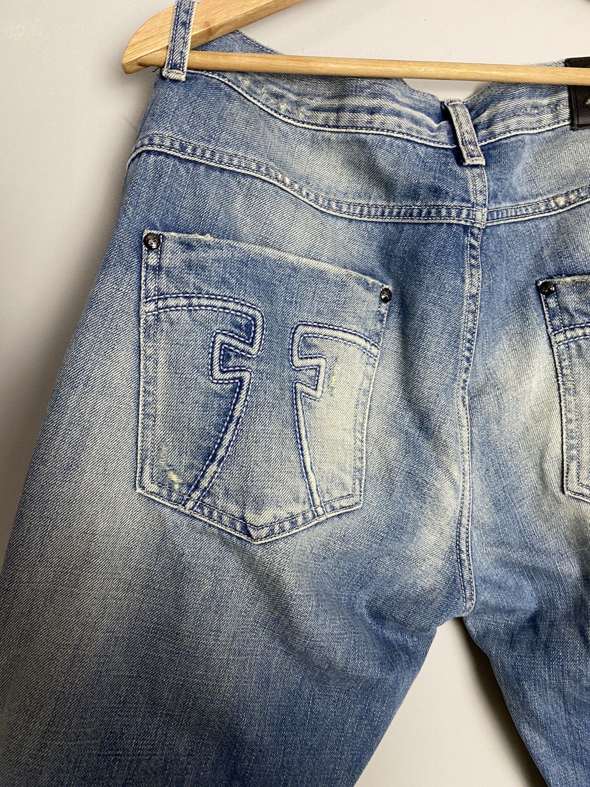 Faith Connexion Faith Connexion SLIM 6Pockets Avant Garde Distressed Denim Size US 33 - 5 Thumbnail