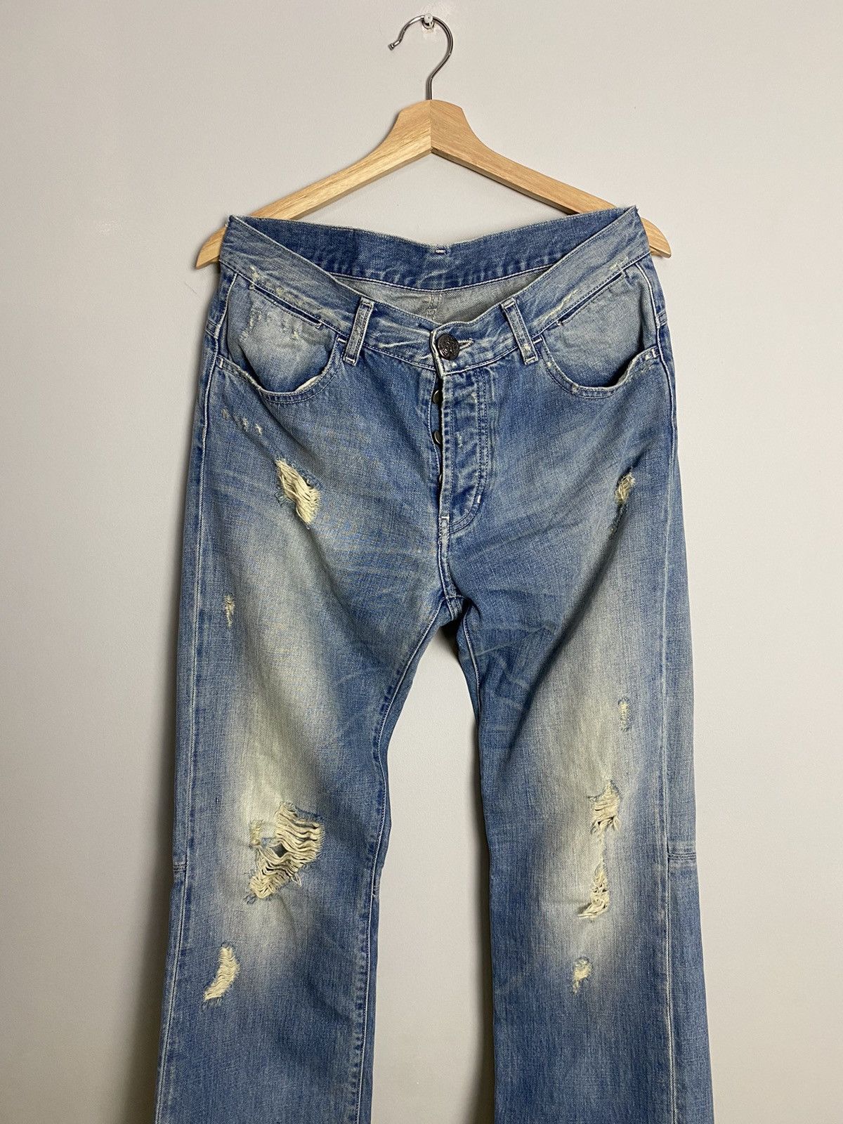 Faith Connexion Faith Connexion SLIM 6Pockets Avant Garde Distressed Denim Size US 33 - 4 Thumbnail