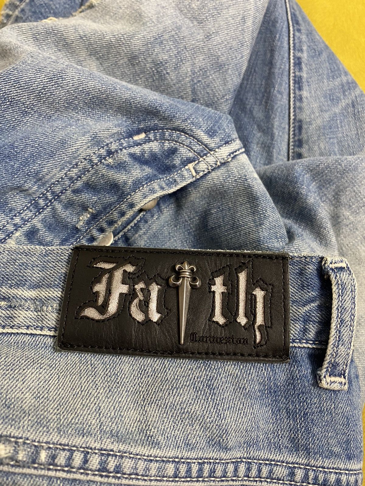 Faith Connexion Faith Connexion SLIM 6Pockets Avant Garde Distressed Denim Size US 33 - 8 Thumbnail