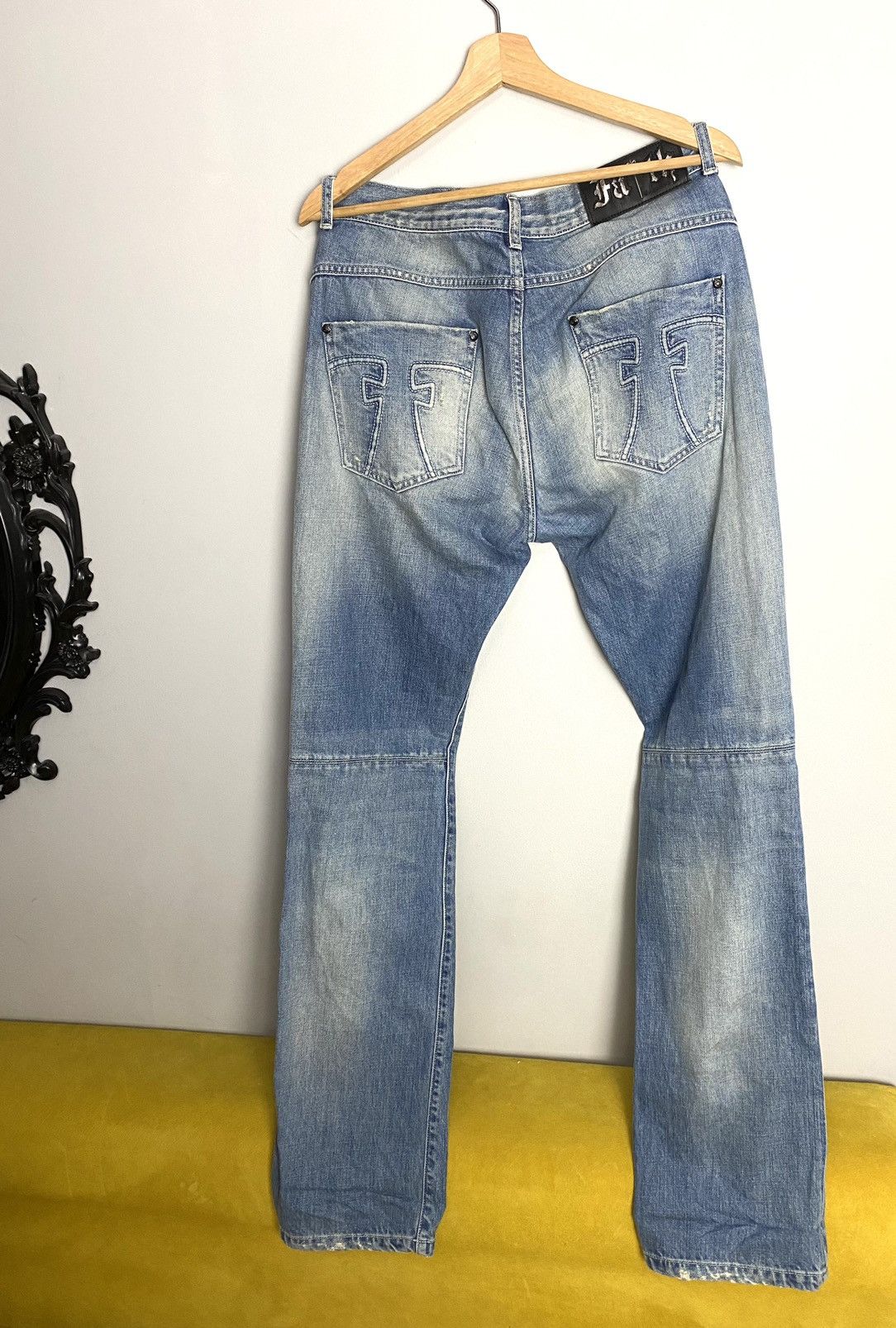 Faith Connexion Faith Connexion SLIM 6Pockets Avant Garde Distressed Denim Size US 33 - 2 Thumbnail