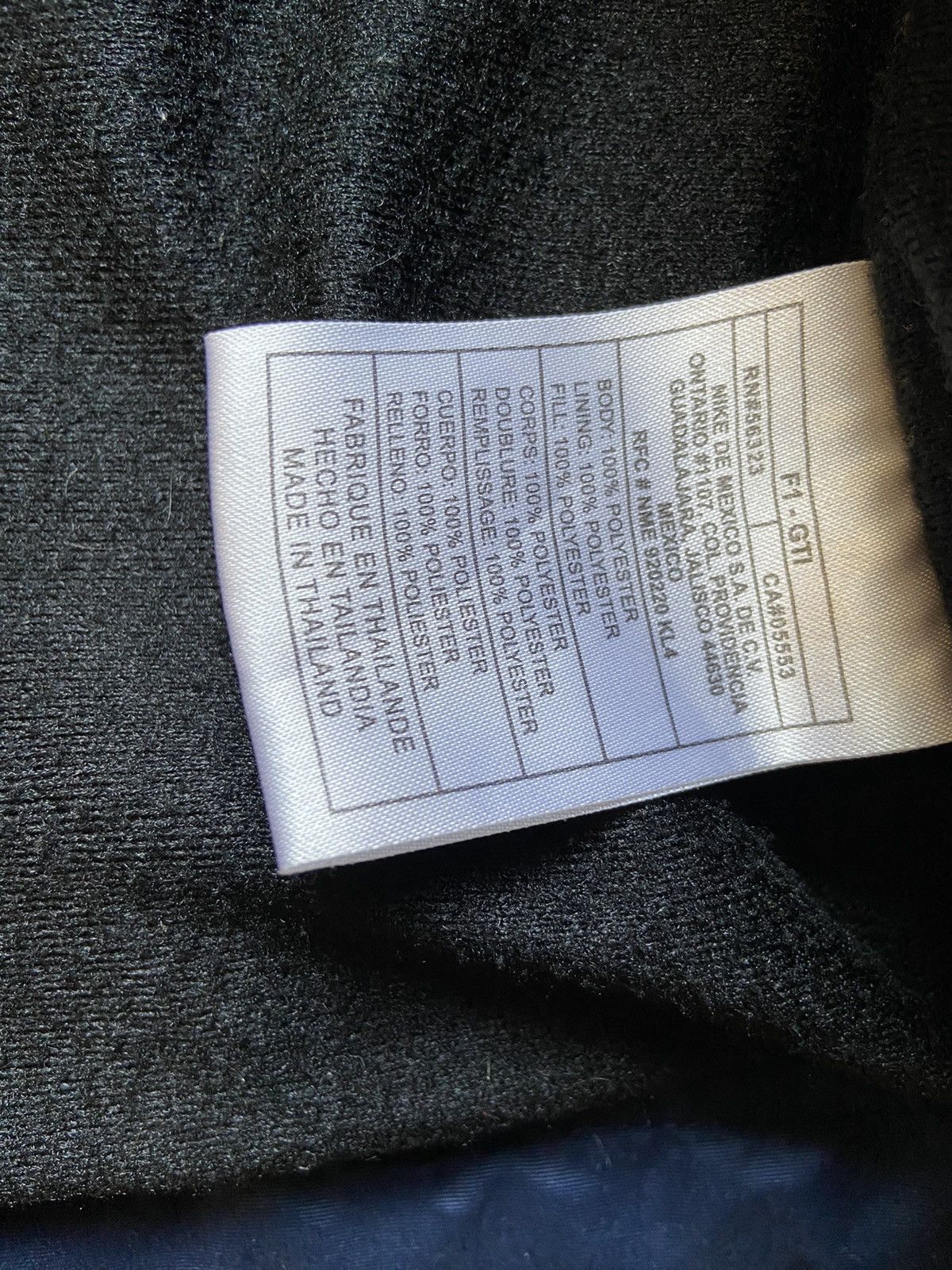 Nike Vintage Nike Performance Winter Jacket Size US L / EU 52-54 / 3 - 6 Thumbnail