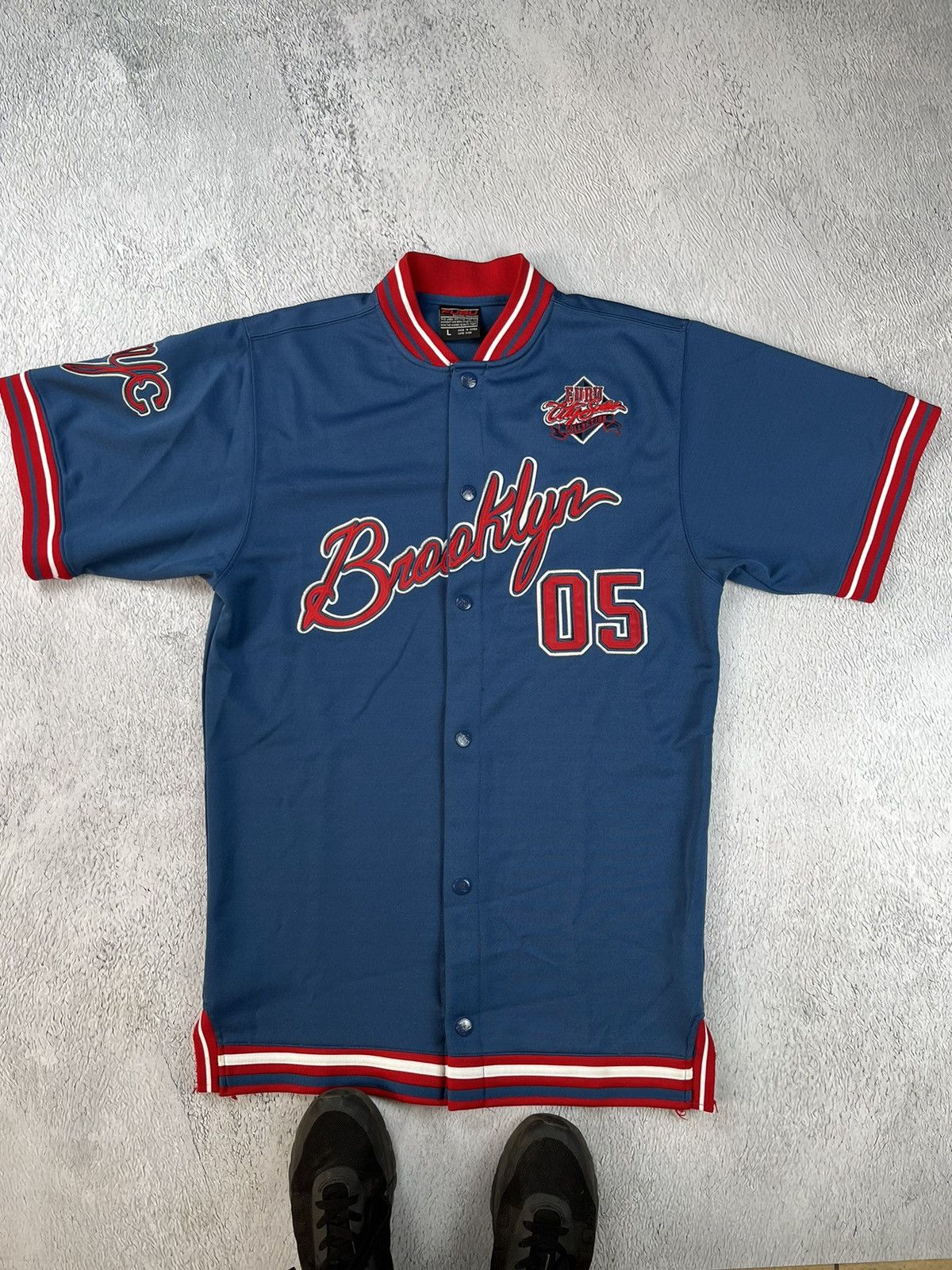 Vintage FUBU 05 Brooklyn NYC city series y2k rap style