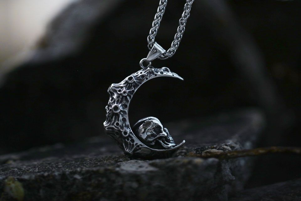 Jewelry Moon Face Skull Pendant Necklace Size ONE SIZE - 2 Thumbnail