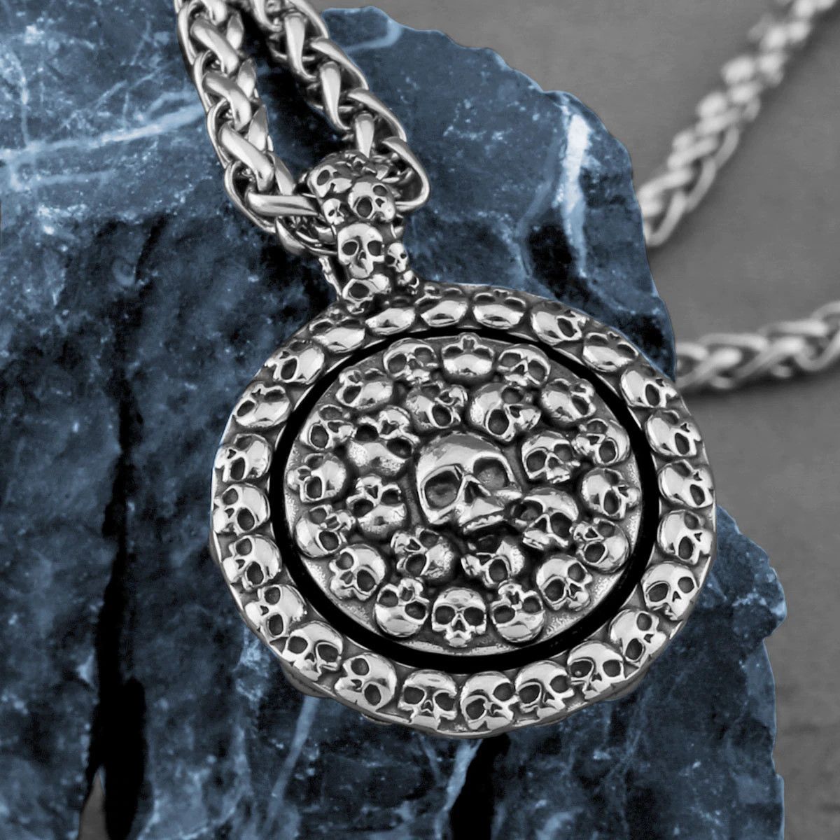 Jewelry Classic Disc Skull Necklace Size ONE SIZE - 4 Thumbnail