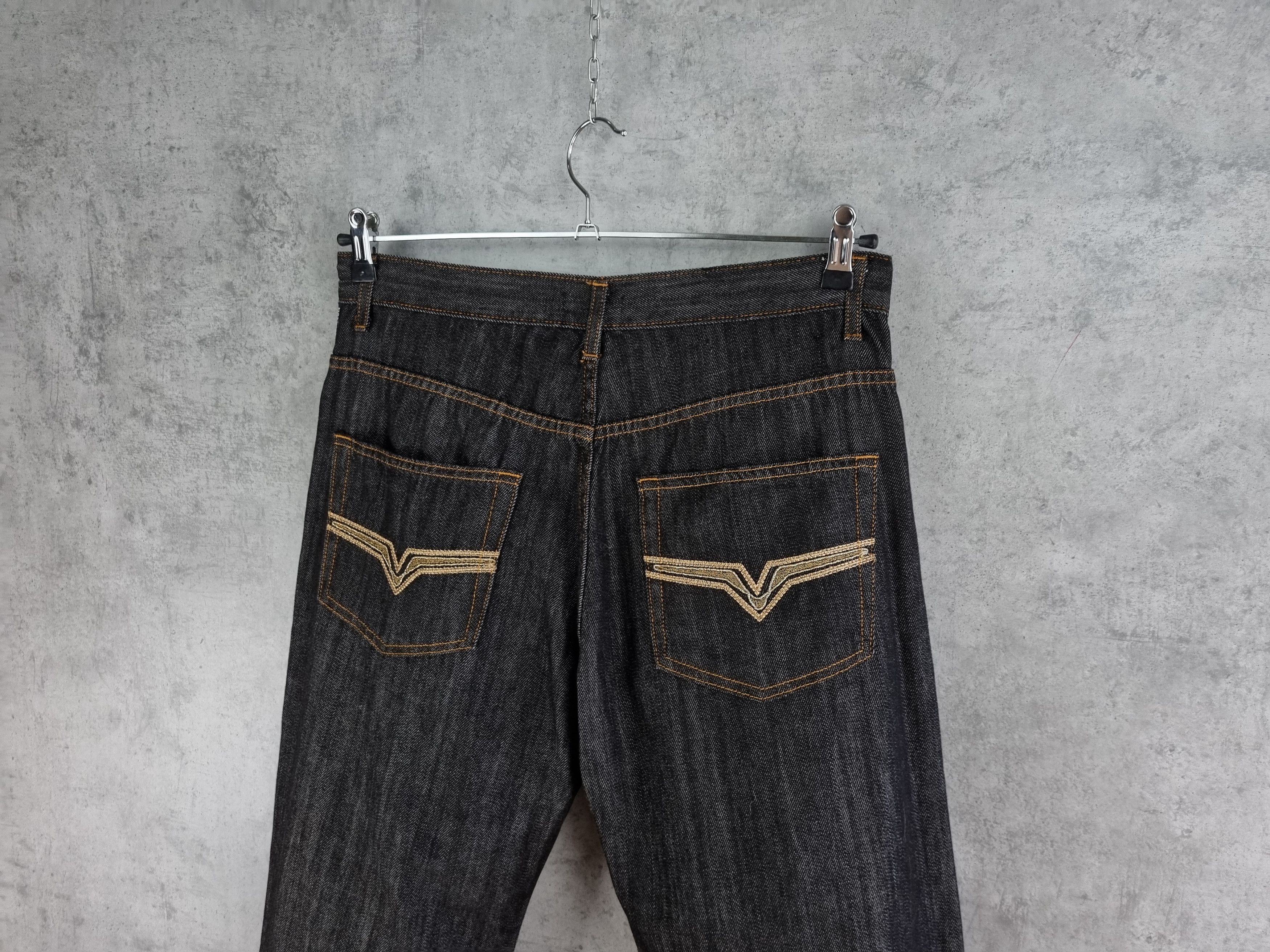 Versace × Versace Jeans Couture Versace Gold Embroidery Swarovski Emblem Denim Jeans Size US 32 / EU 48 - 1 Thumbnail