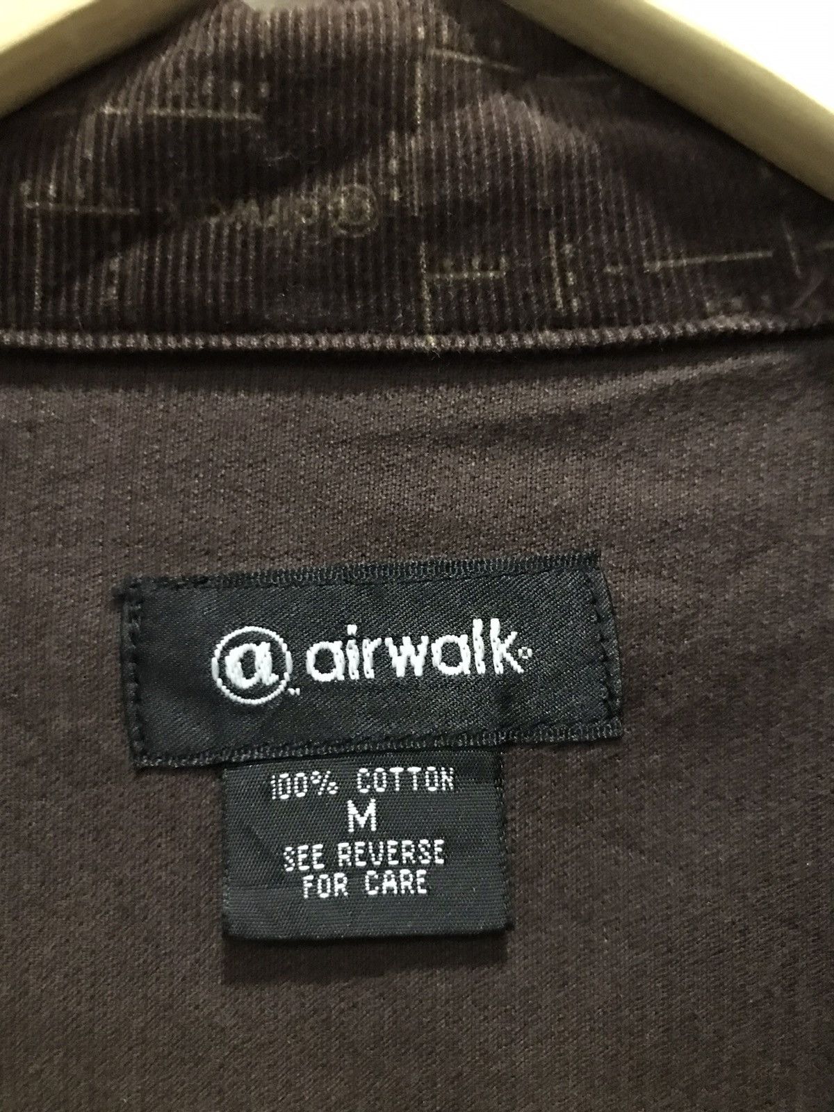 Airwalk Airwalk overprint corduroy zipper shirt Size US M / EU 48-50 / 2 - 12 Thumbnail