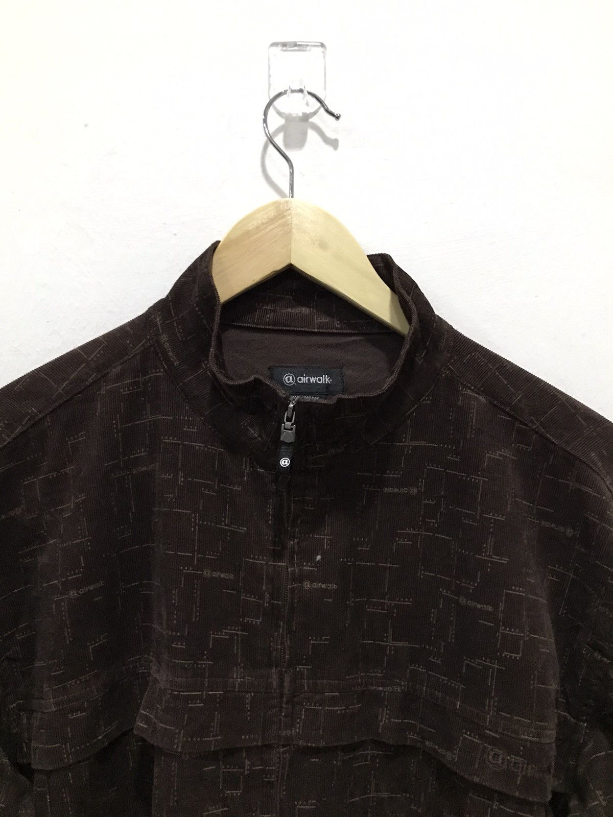 Airwalk Airwalk overprint corduroy zipper shirt Size US M / EU 48-50 / 2 - 4 Thumbnail