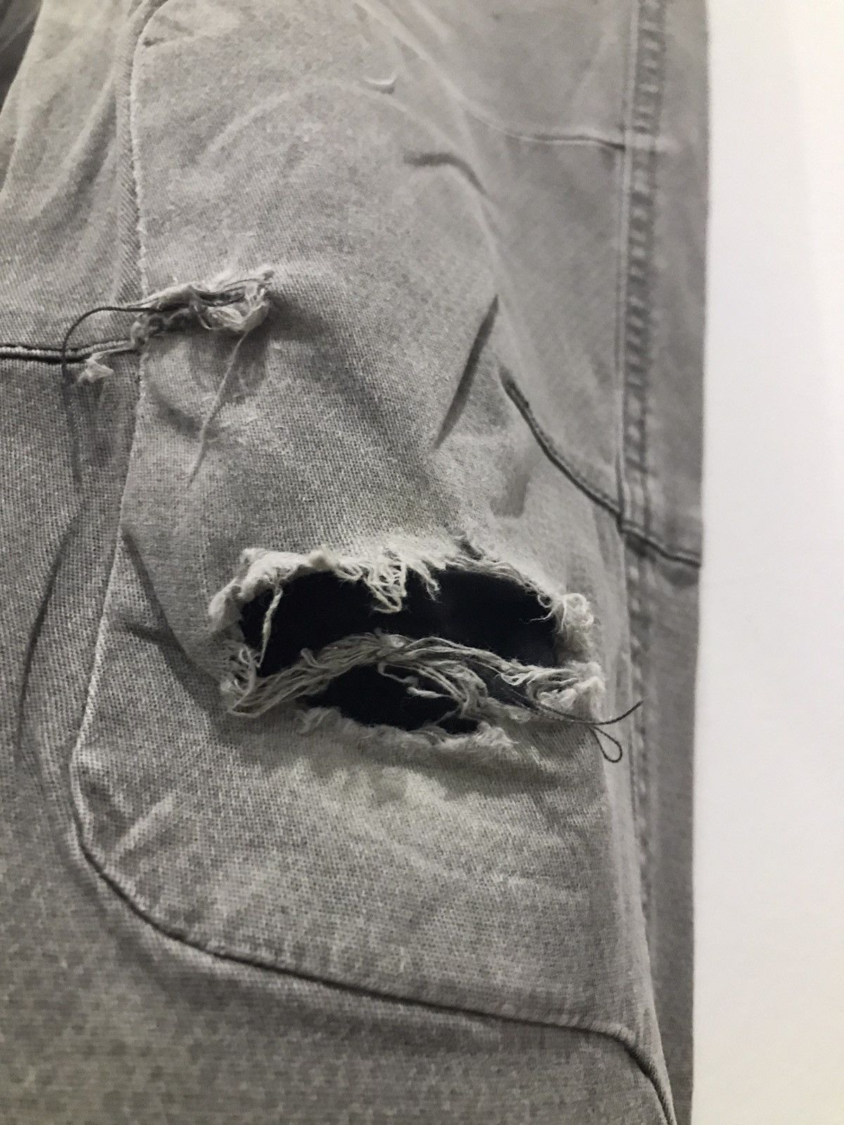 Japanese Brand IZ7250 Faded distressed Cargo Multipocket pants Size US 29 - 6 Thumbnail