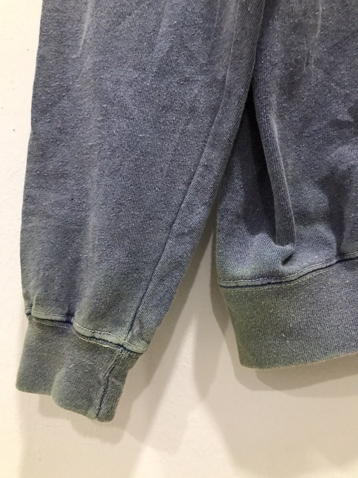 Levi's Vintage Levis crewneck faded Sweatshirt Size US XXL / EU 58 / 5 - 6 Thumbnail