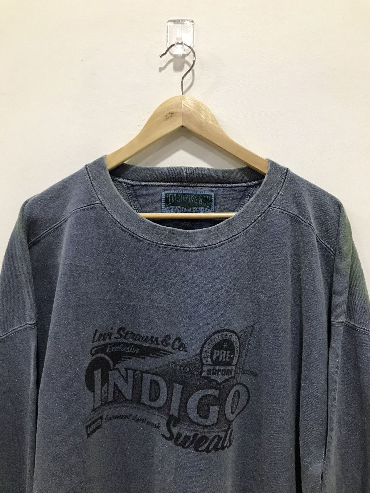 Levi's Vintage Levis crewneck faded Sweatshirt Size US XXL / EU 58 / 5 - 8 Thumbnail