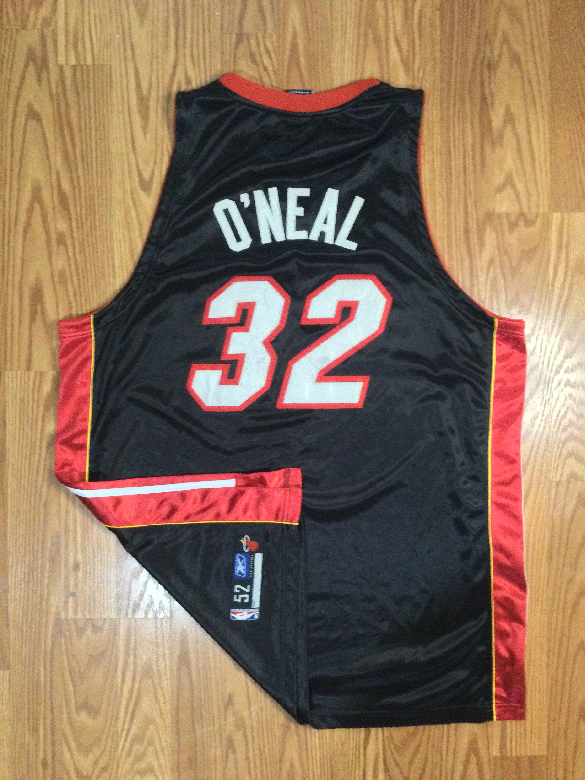 NBA × Reebok Authentic Miami Heat Shaquille O'Neal Reebok Jersey Size US XXL / EU 58 / 5 - 9 Thumbnail