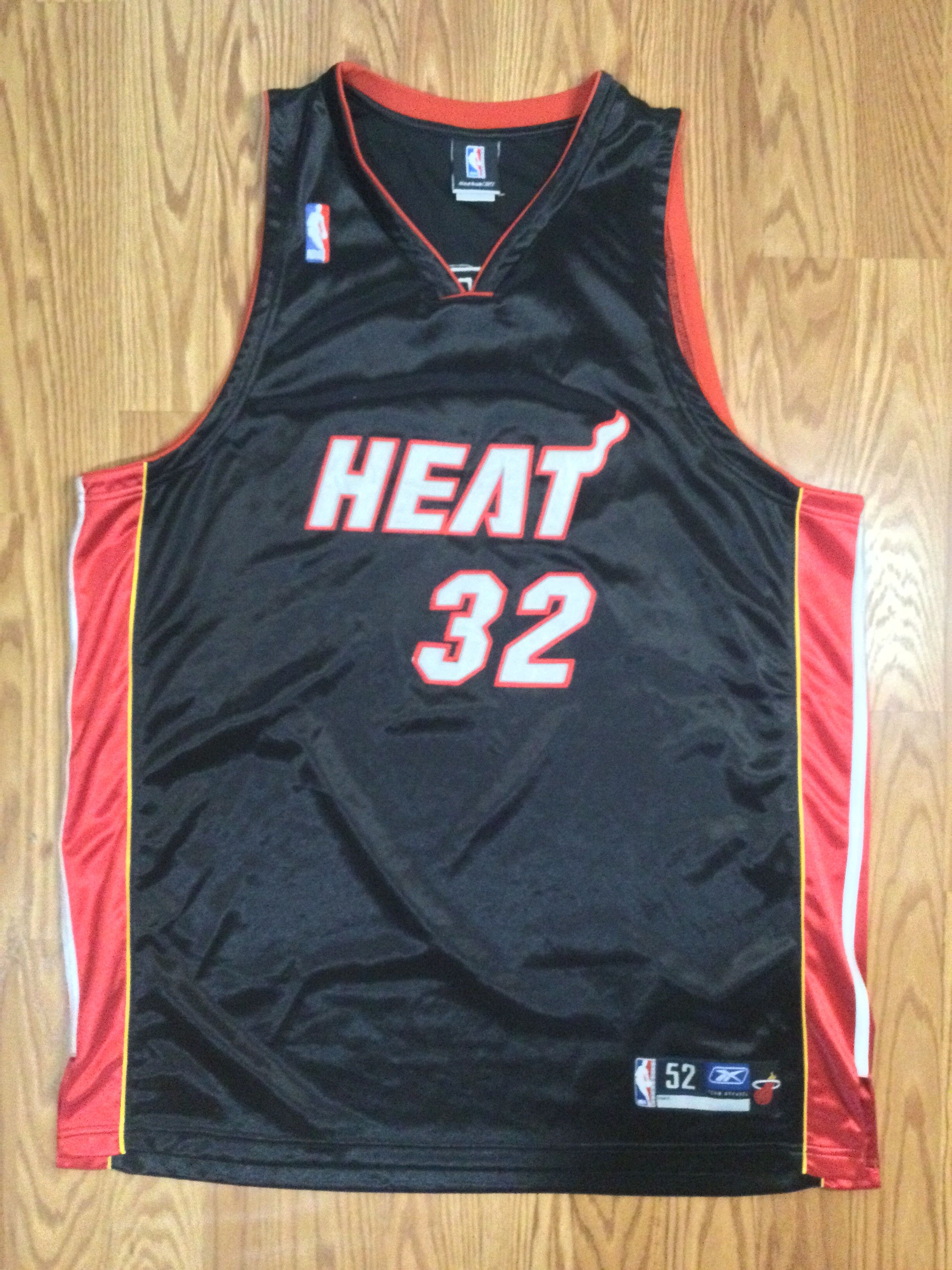 NBA × Reebok Authentic Miami Heat Shaquille O'Neal Reebok Jersey Size US XXL / EU 58 / 5 - 2 Thumbnail