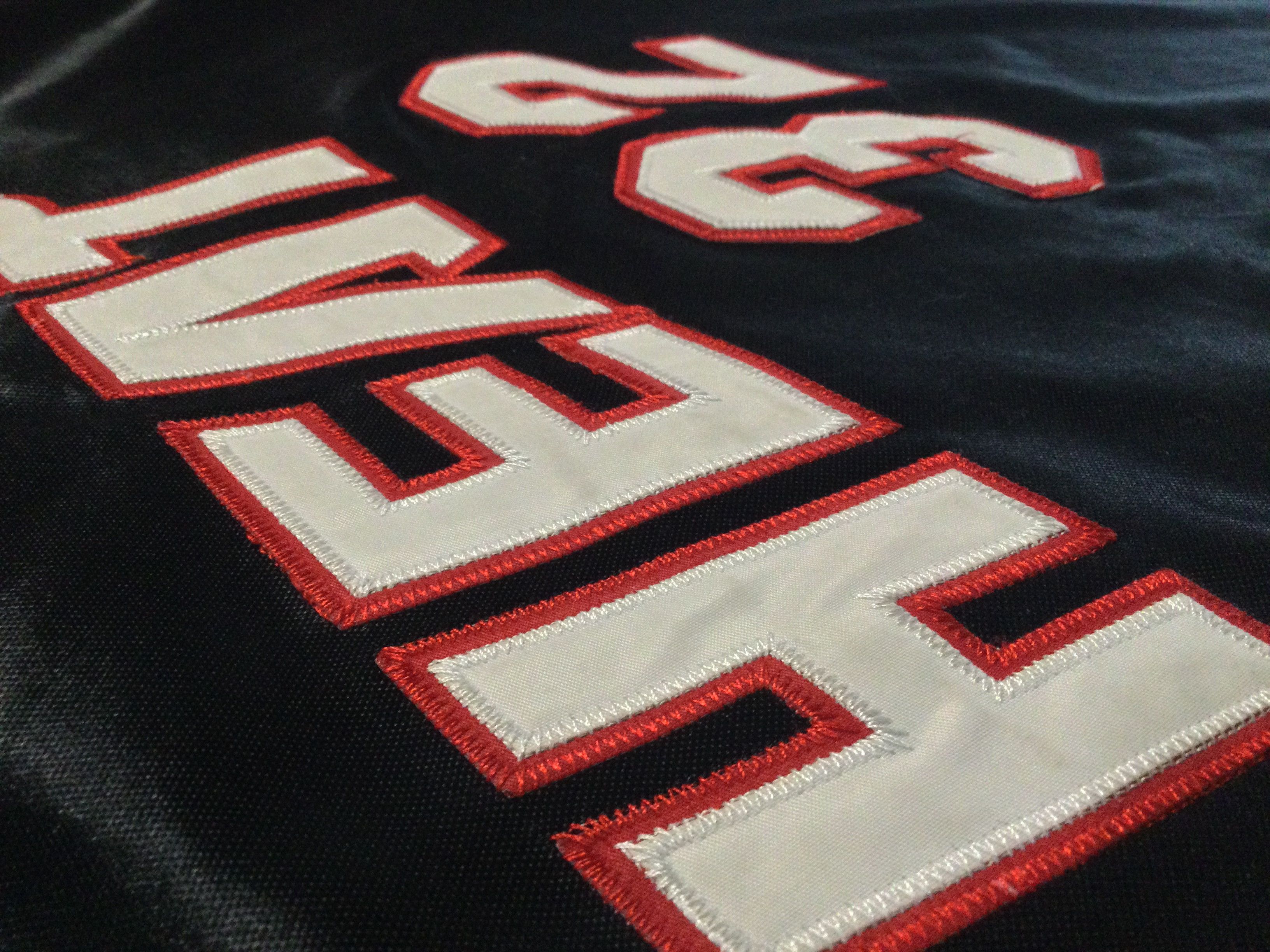 NBA × Reebok Authentic Miami Heat Shaquille O'Neal Reebok Jersey Size US XXL / EU 58 / 5 - 6 Thumbnail